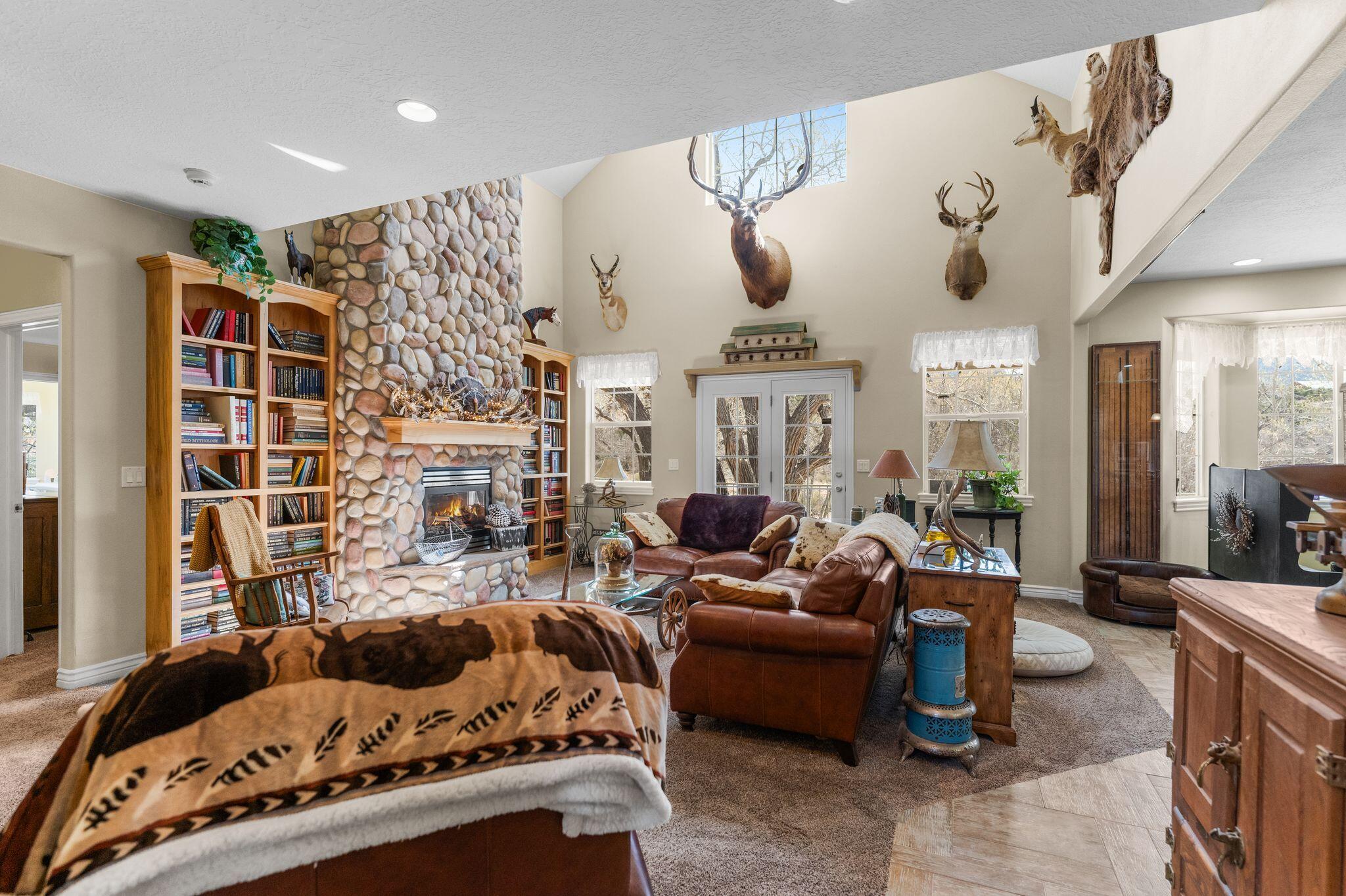 BLACKRIDGE RANCHES - Residential