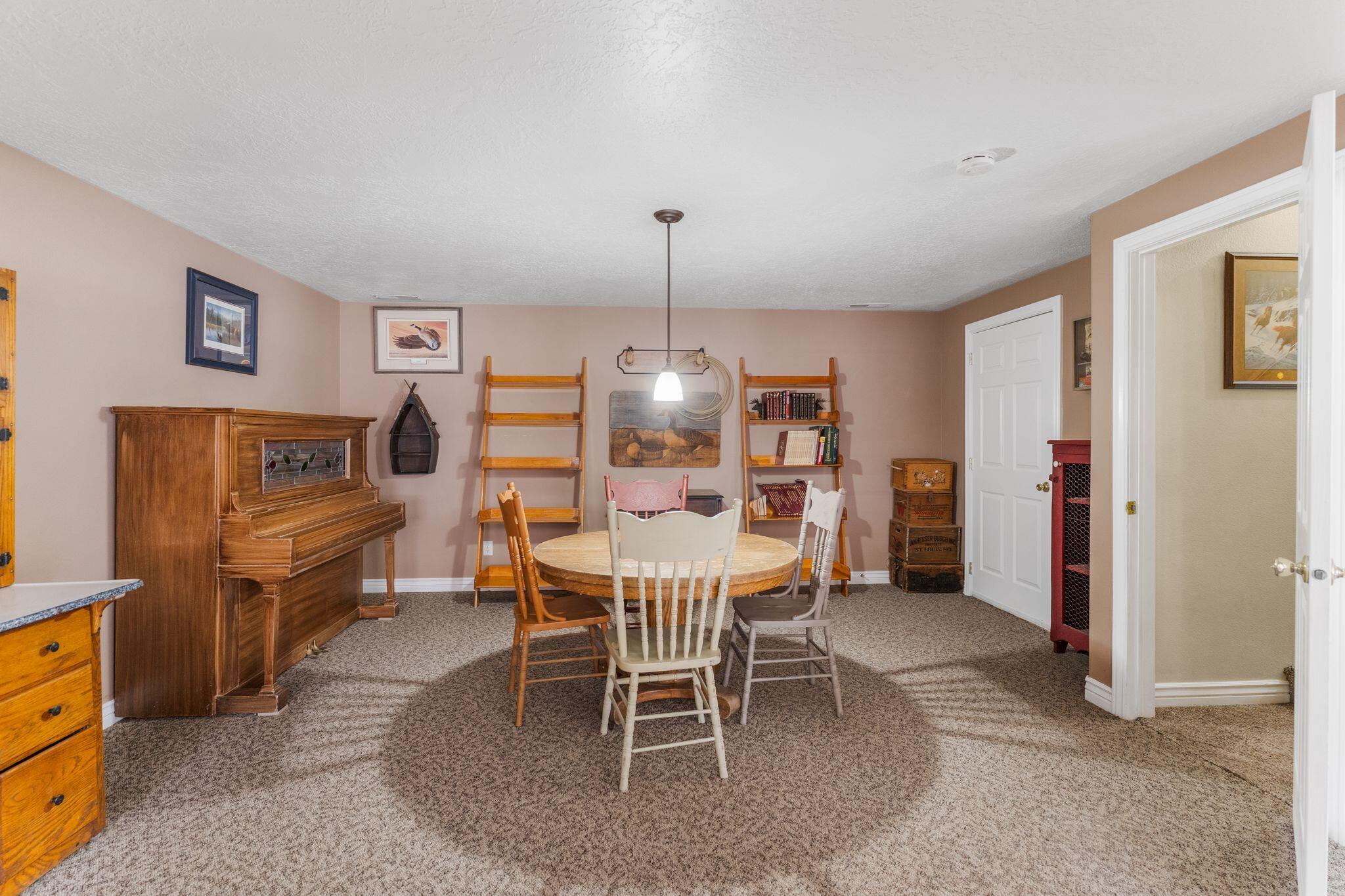 BLACKRIDGE RANCHES - Residential