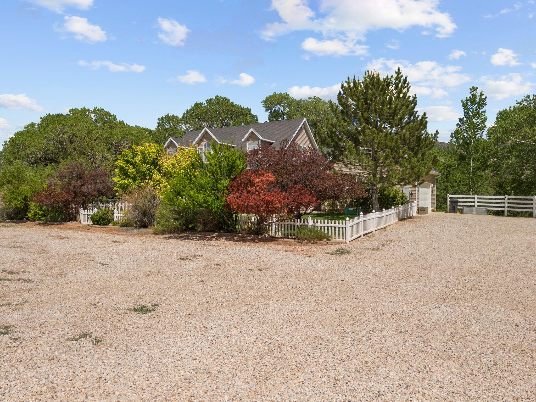 BLACKRIDGE RANCHES - Residential