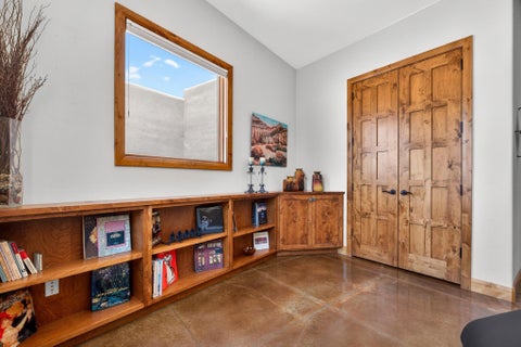 Tiny photo for 2907 Zuni CIR, Springdale, UT 84767 (MLS # 26-275681)
