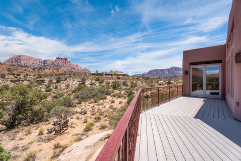 Tiny photo for 2907 Zuni CIR, Springdale, UT 84767 (MLS # 26-275681)