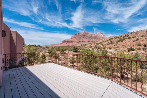 Tiny photo for 2907 Zuni CIR, Springdale, UT 84767 (MLS # 26-275681)