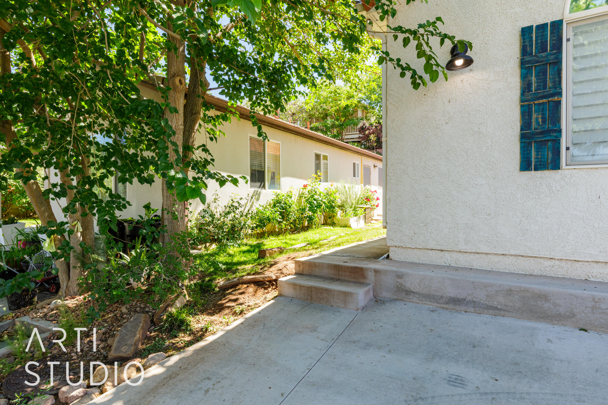 HARRISBURG LAKESIDE ESTATES - Residential