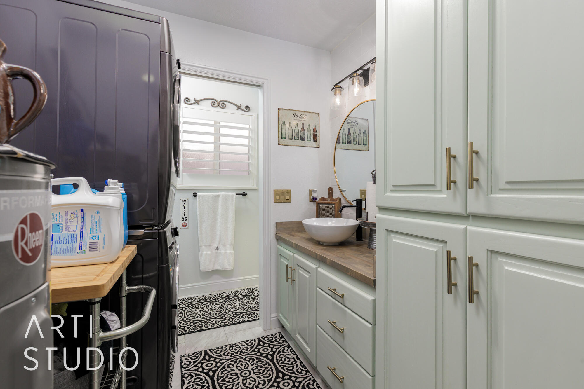 HARRISBURG LAKESIDE ESTATES - Residential