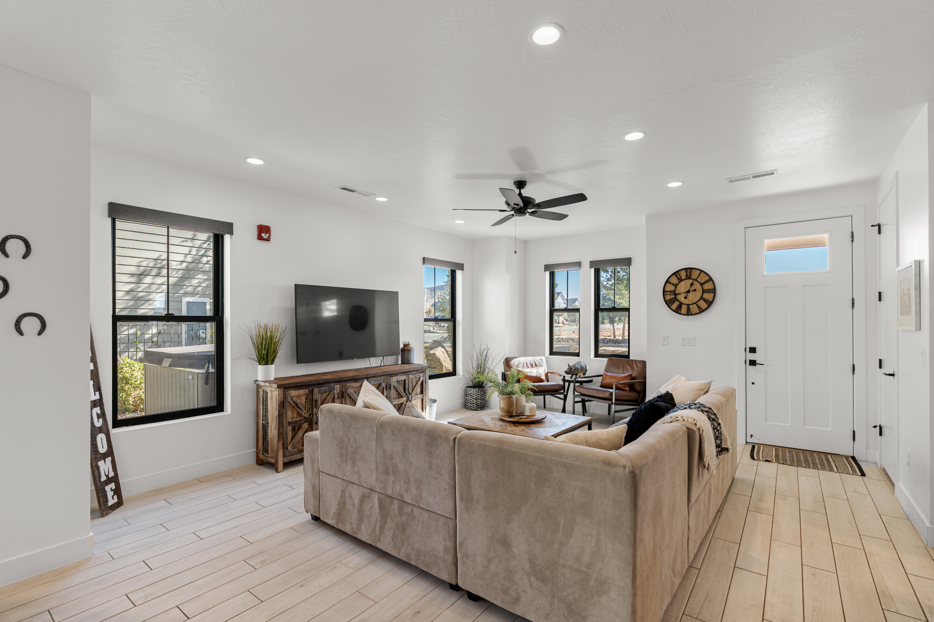 STUCKI FARMS - Residential