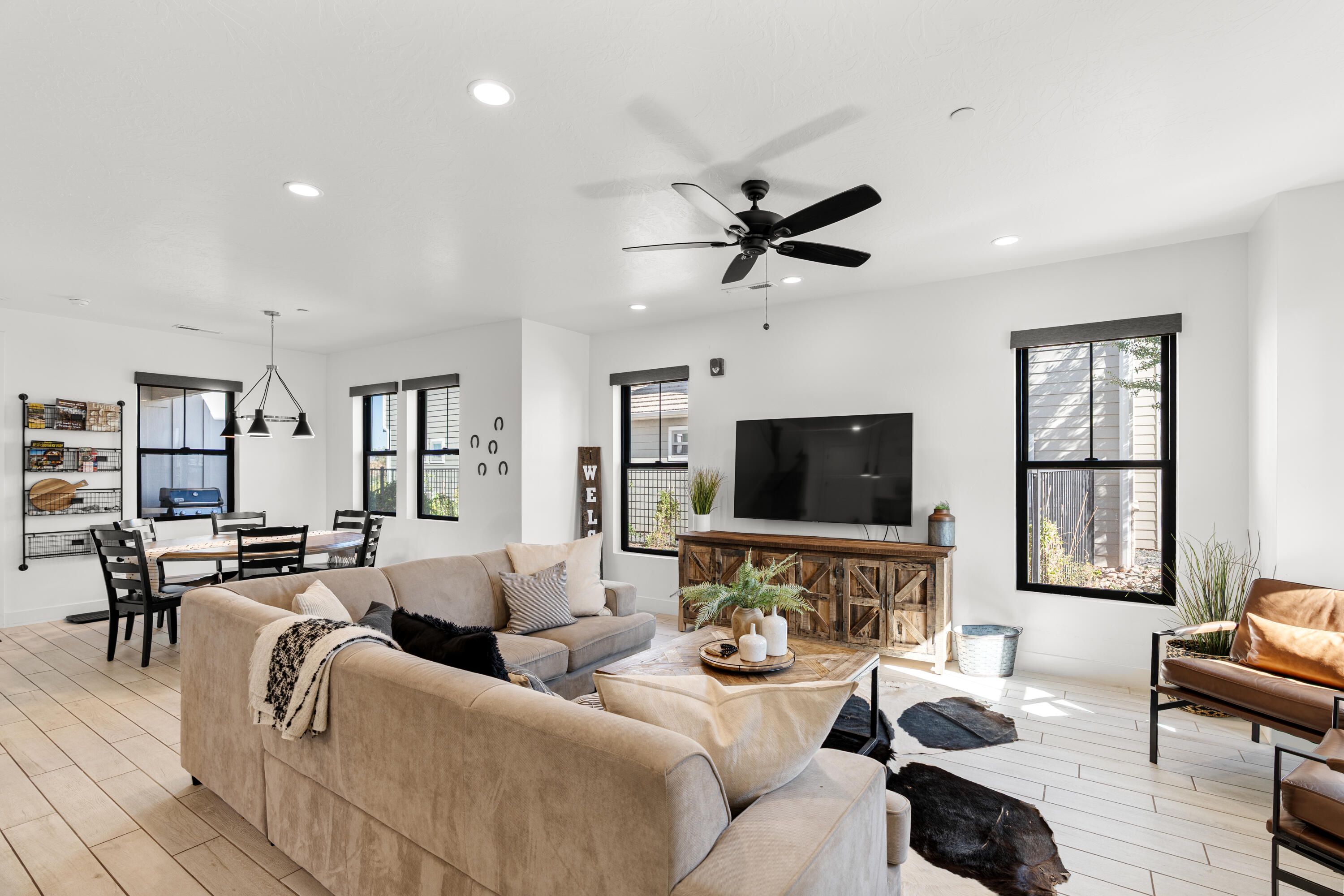 STUCKI FARMS - Residential