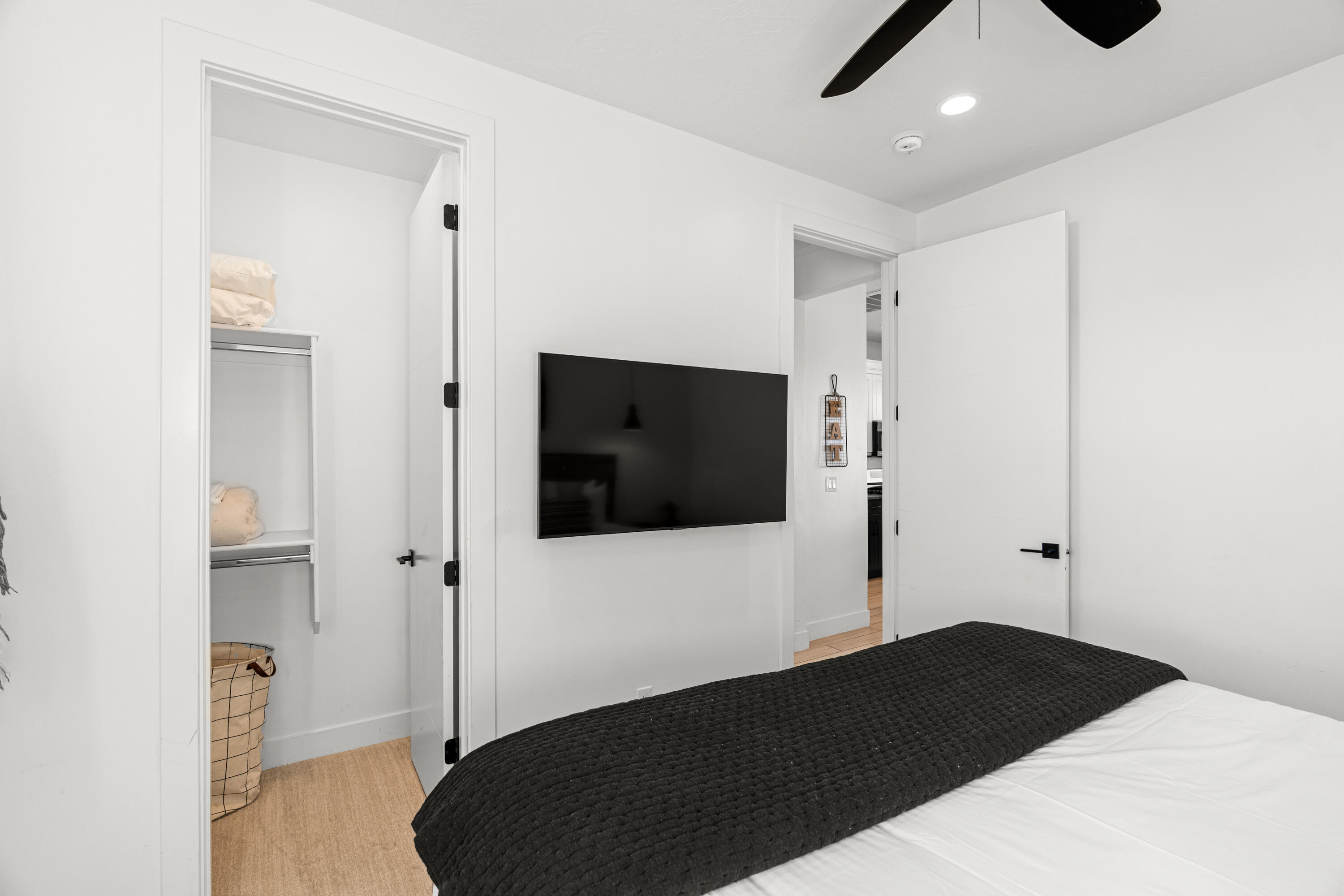 STUCKI FARMS - Residential