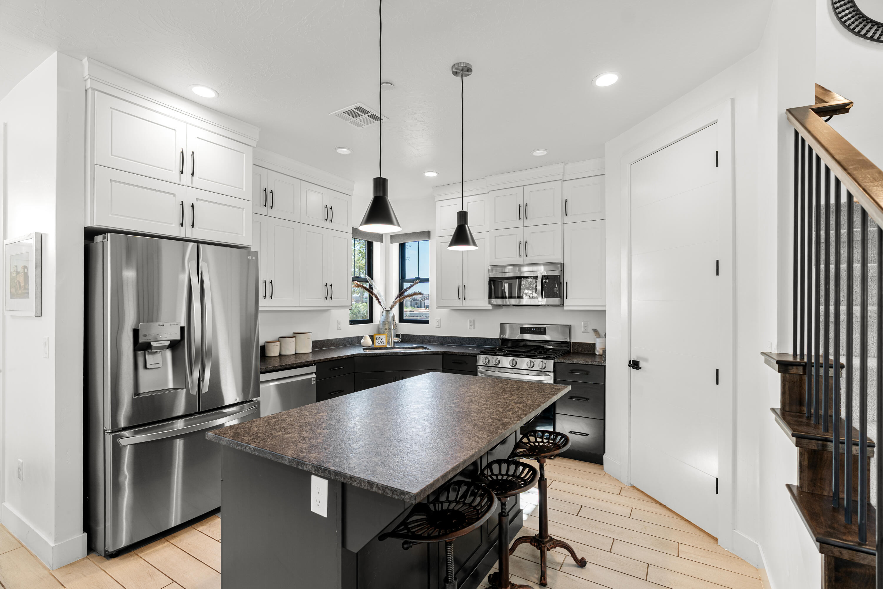 STUCKI FARMS - Residential