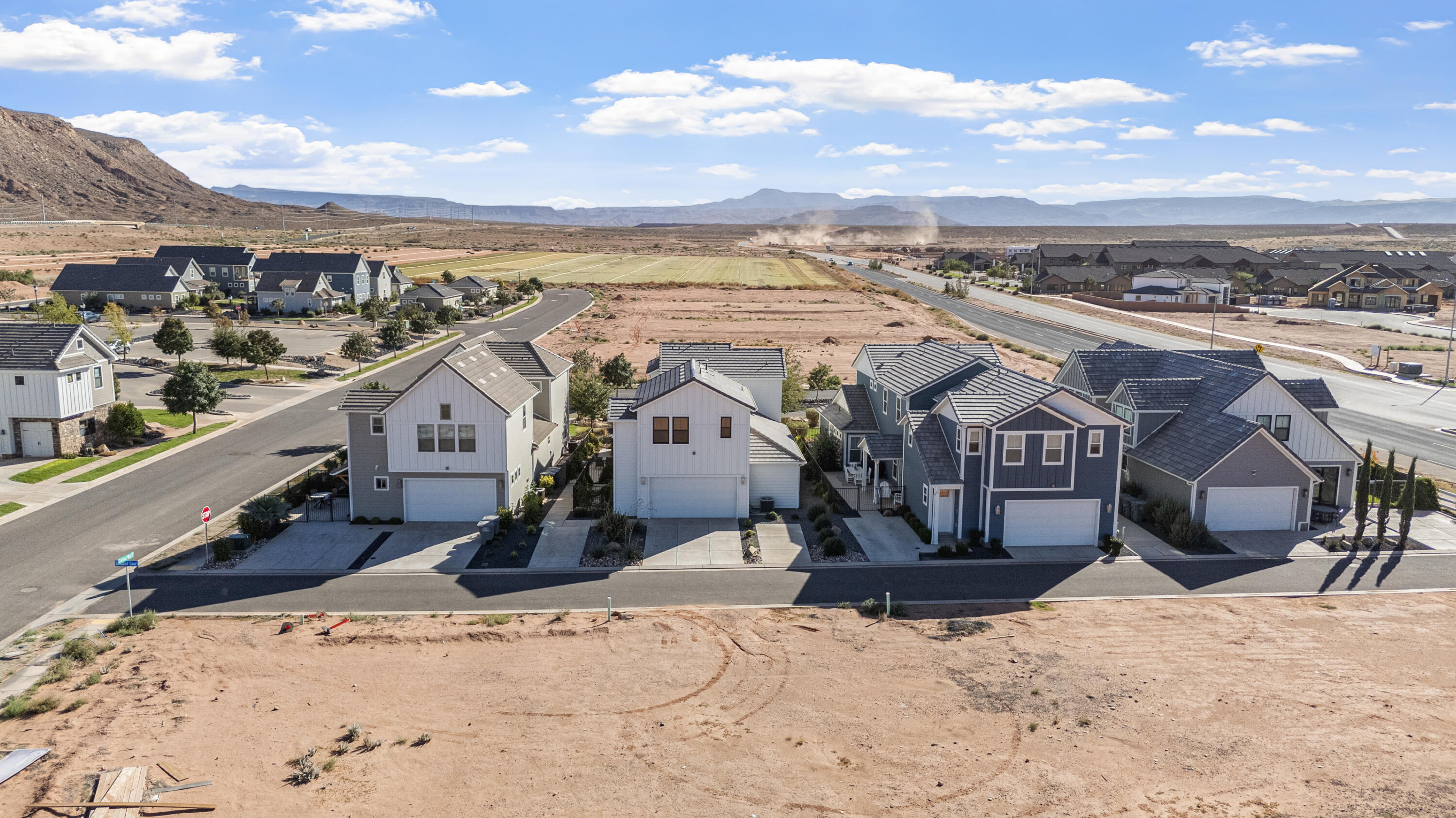 STUCKI FARMS - Residential