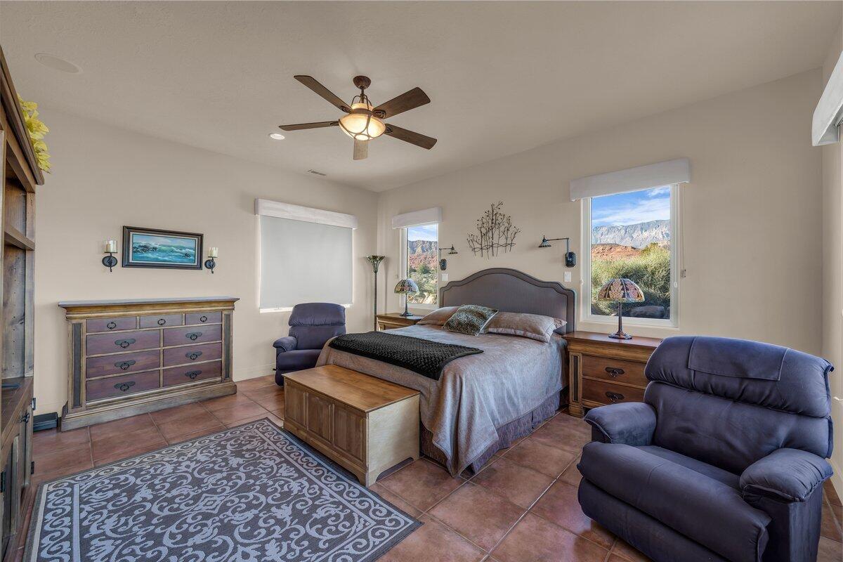 LEEDS TOWNSITE - Residential