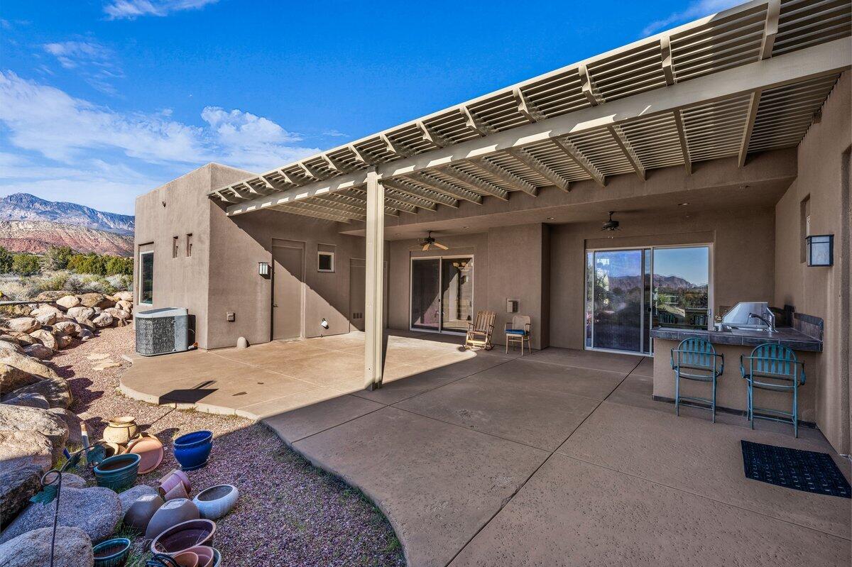 LEEDS TOWNSITE - Residential