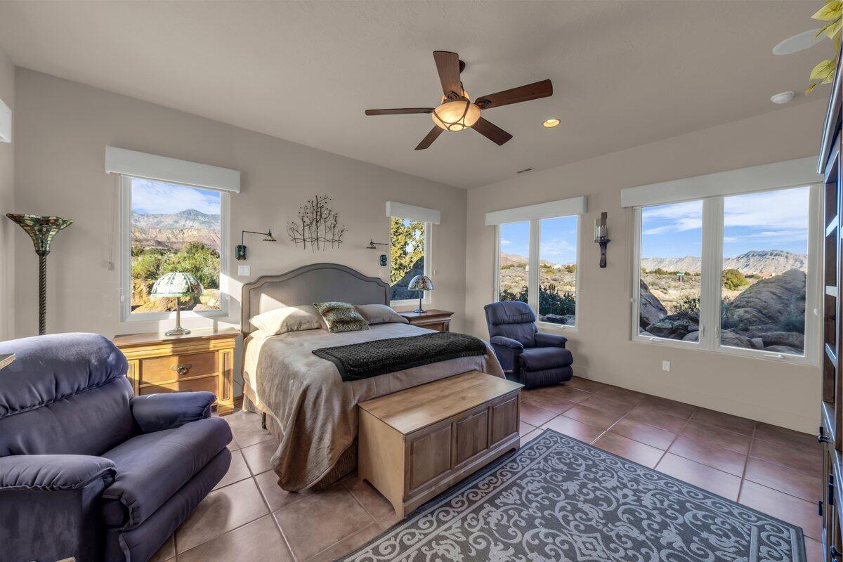 LEEDS TOWNSITE - Residential