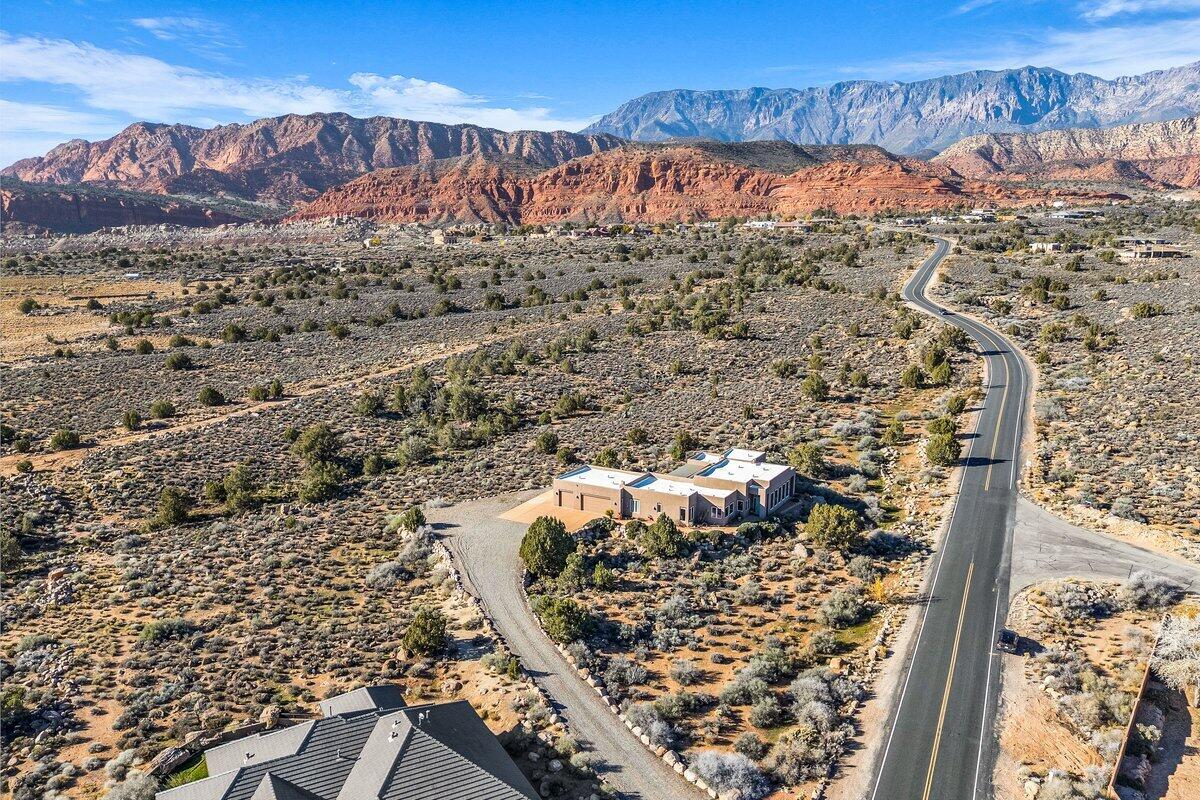 LEEDS TOWNSITE - Residential