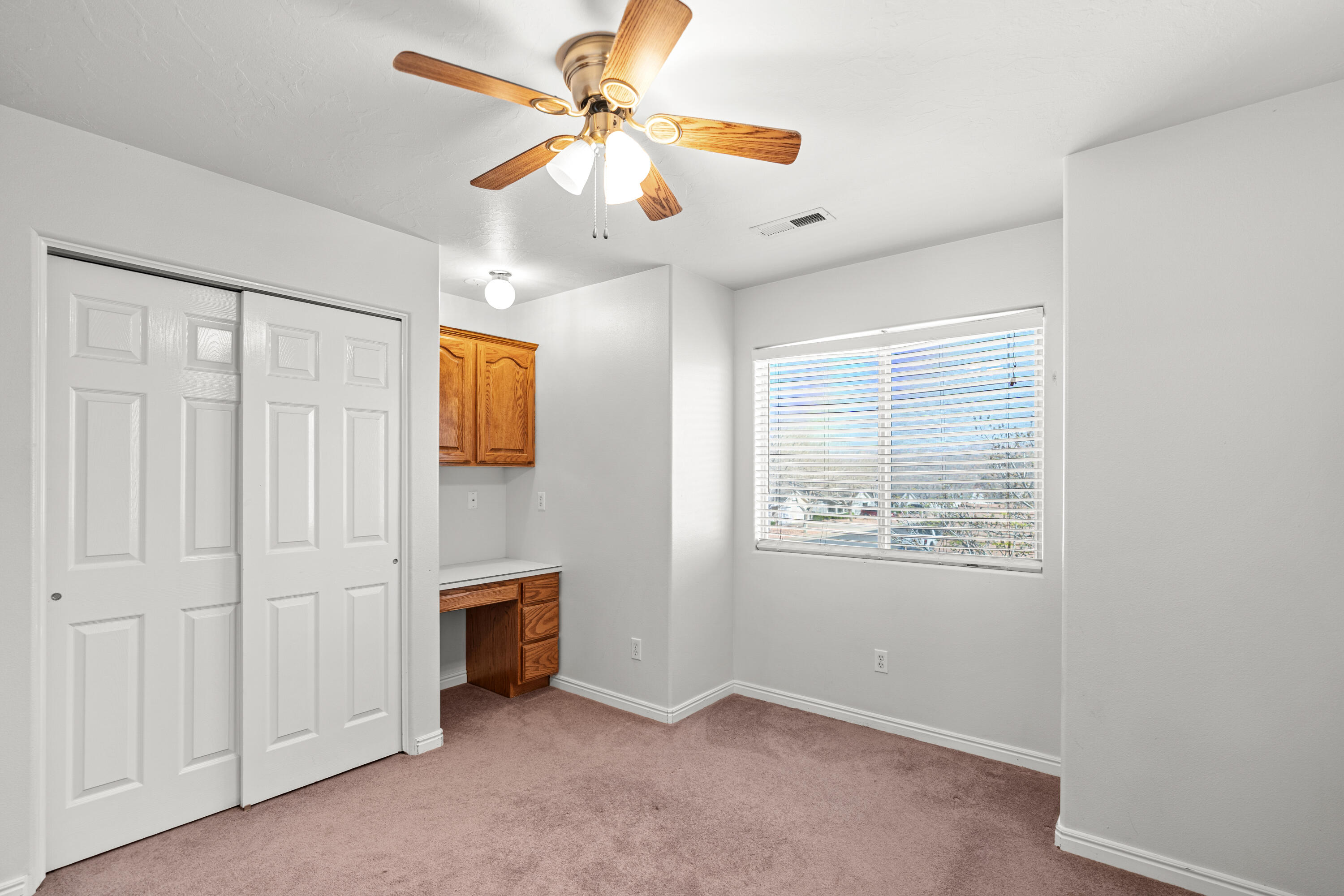 SANTA FE HILLS - Residential