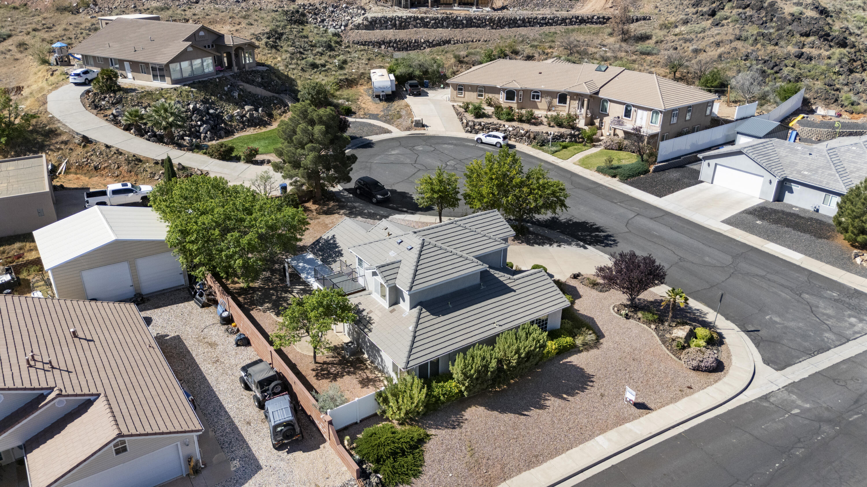 SANTA FE HILLS - Residential