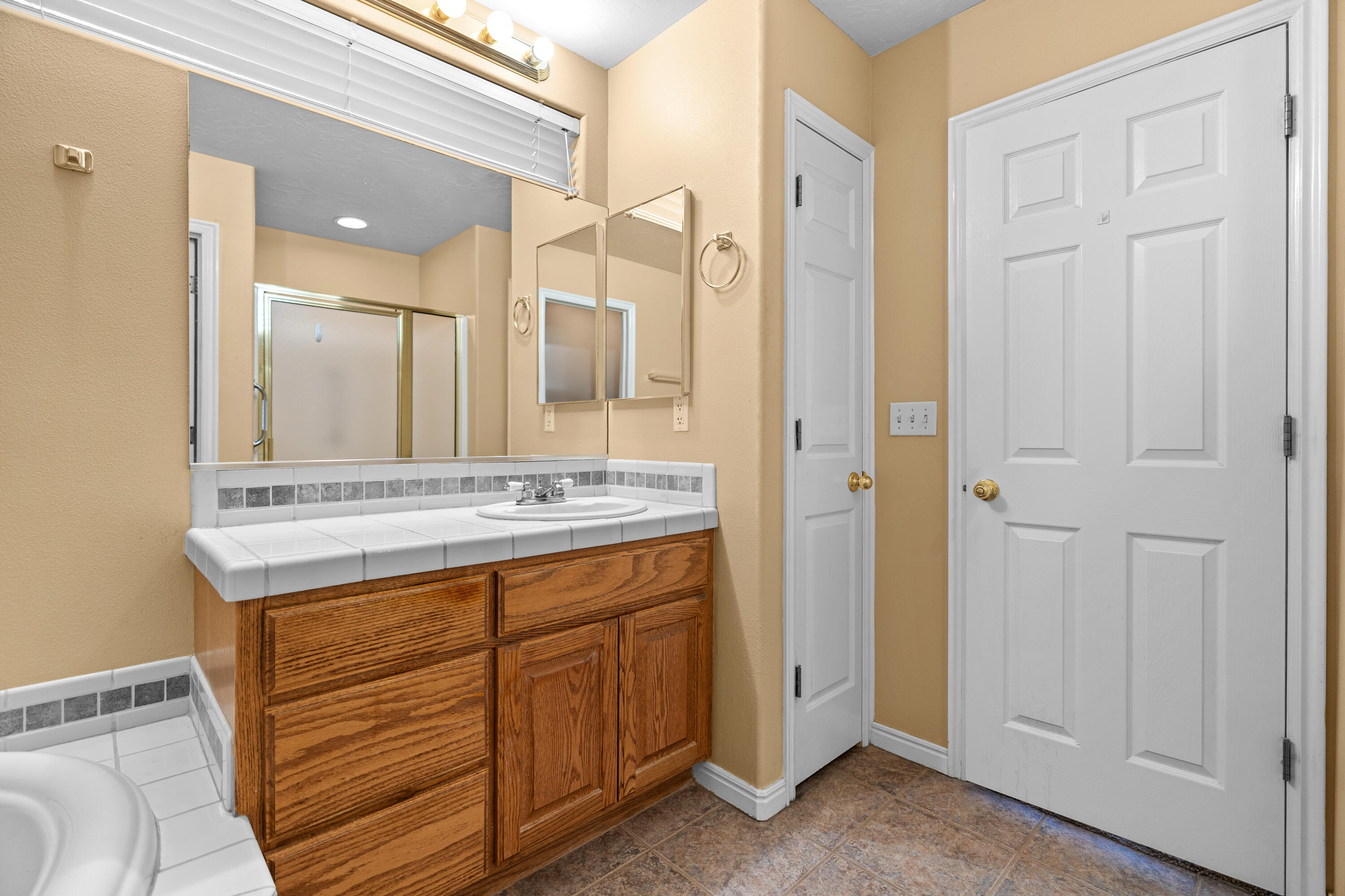 SANTA FE HILLS - Residential