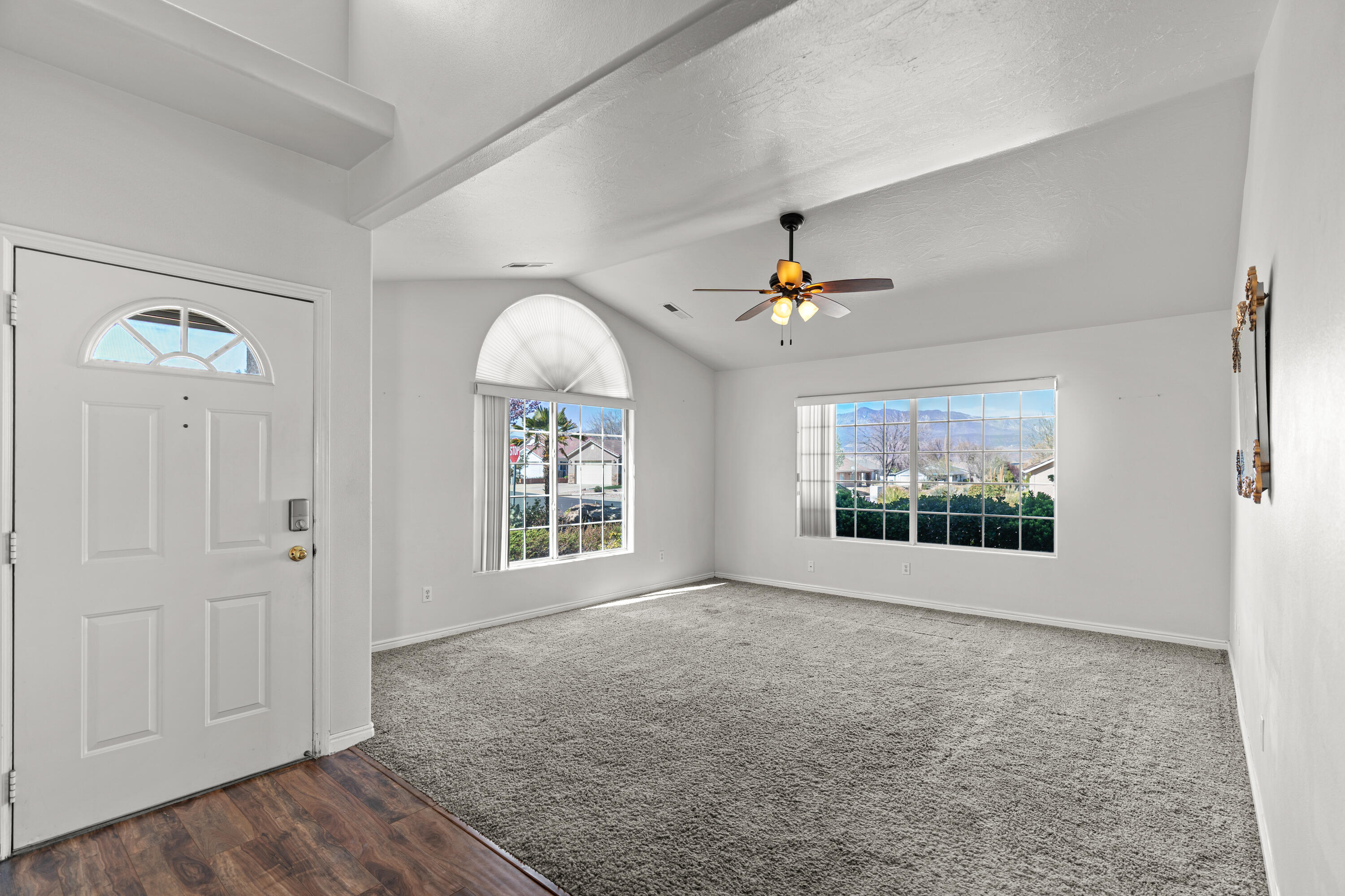 SANTA FE HILLS - Residential