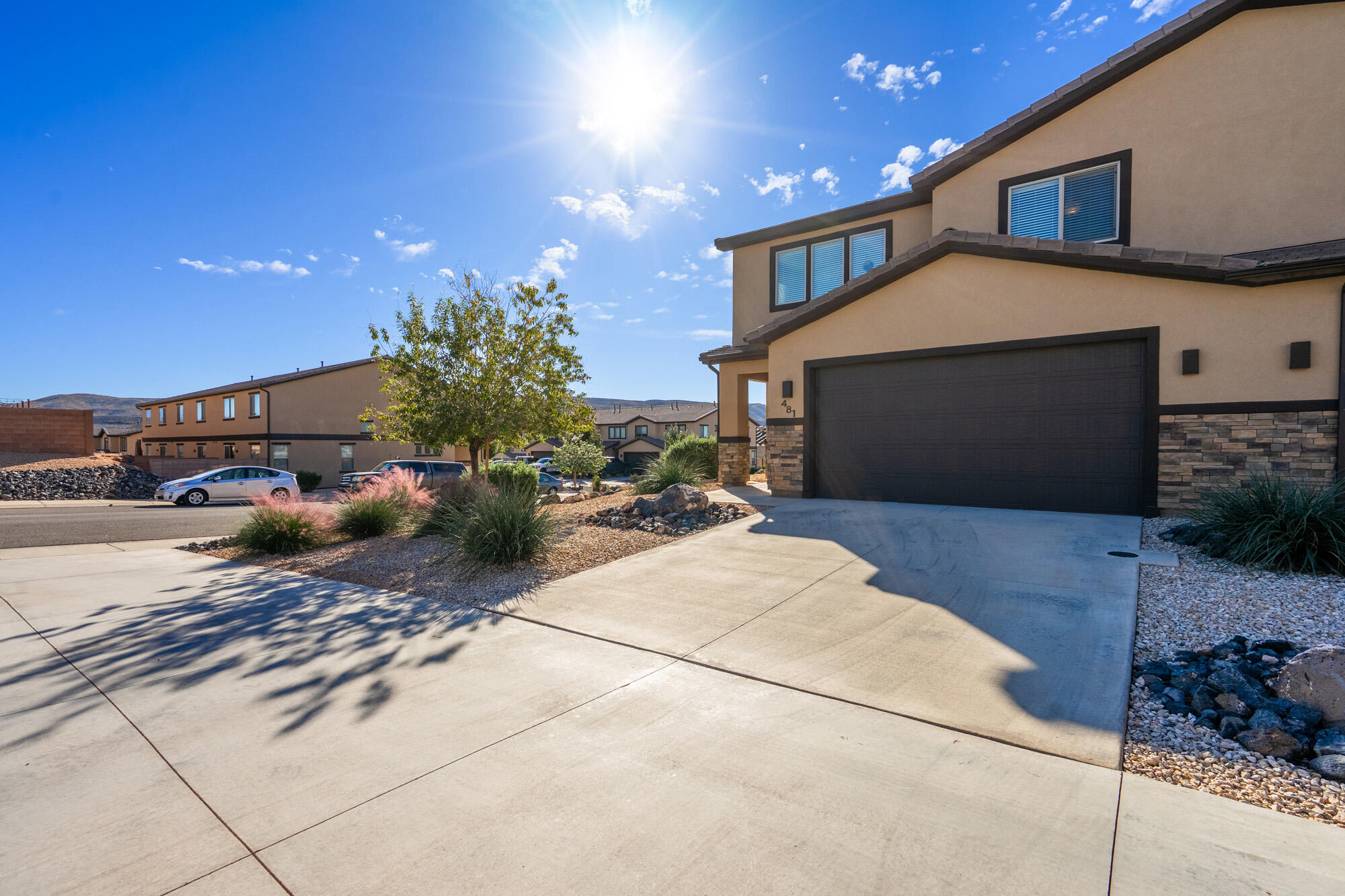 HURRICANE HEIGHTS TOWNHOMES - Residential