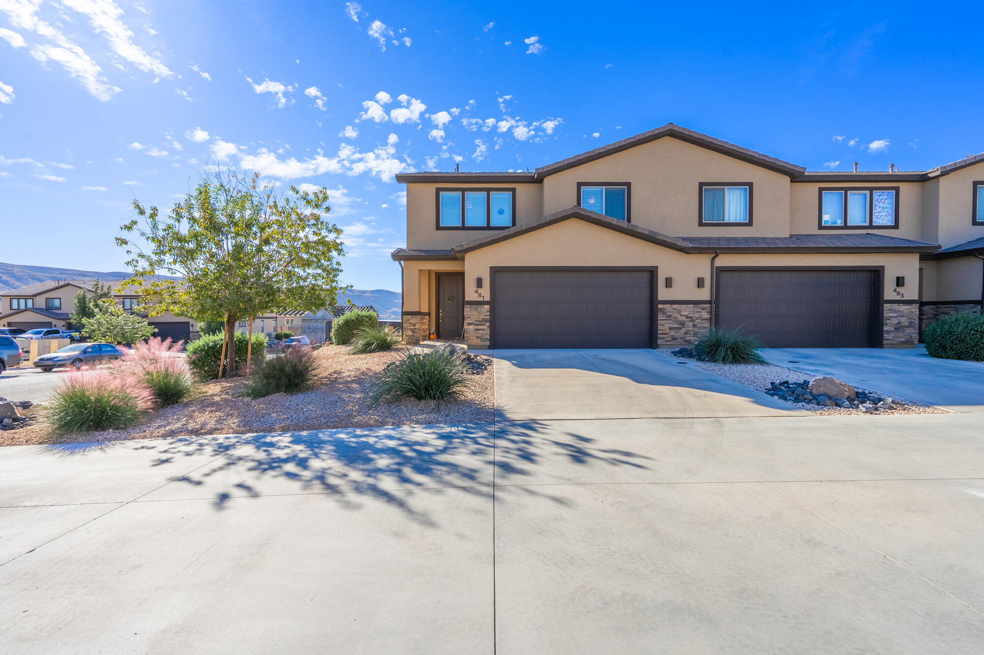 HURRICANE HEIGHTS TOWNHOMES - Residential