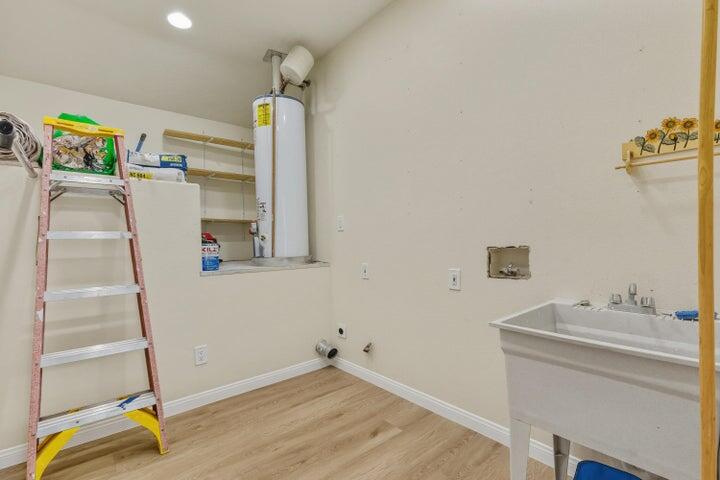 ENTERPRISE TOWNSITE - Residential