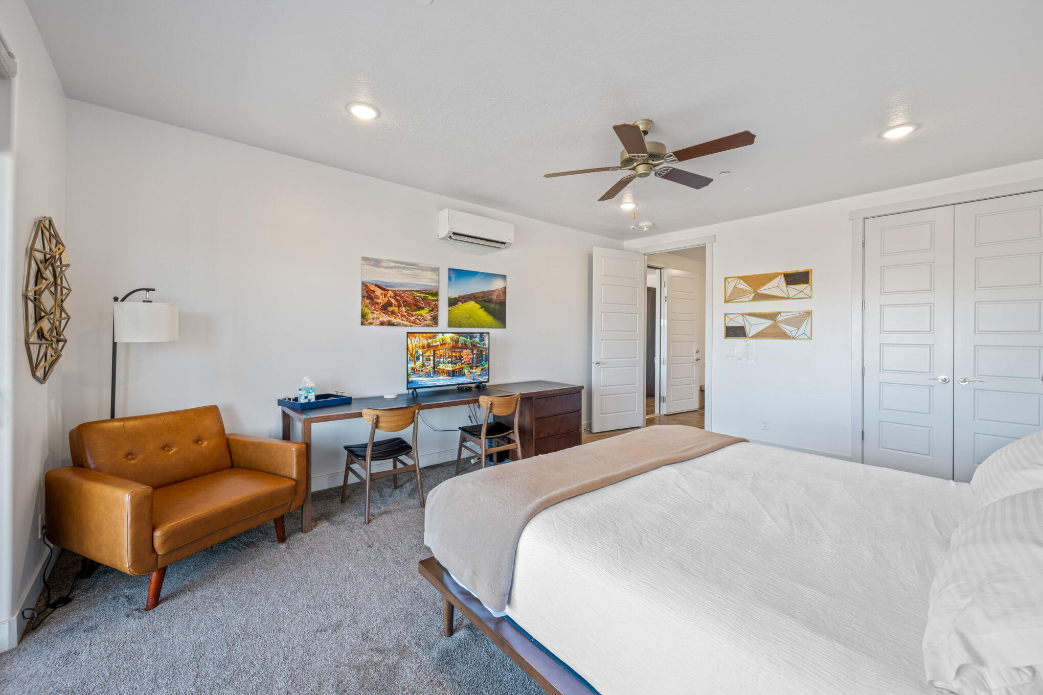 VILLAS AT SAND HOLLOW - Residential