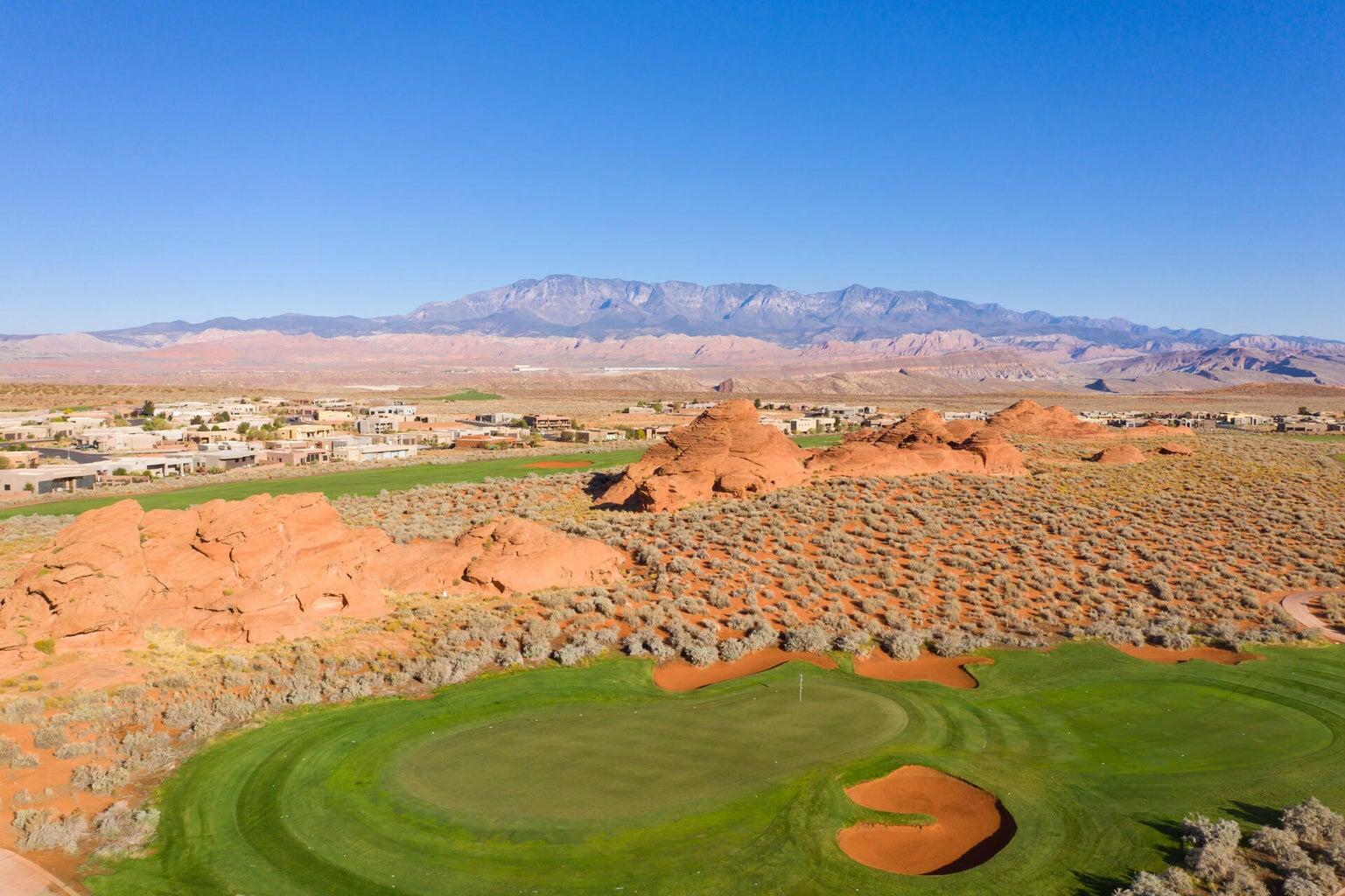 VILLAS AT SAND HOLLOW - Residential