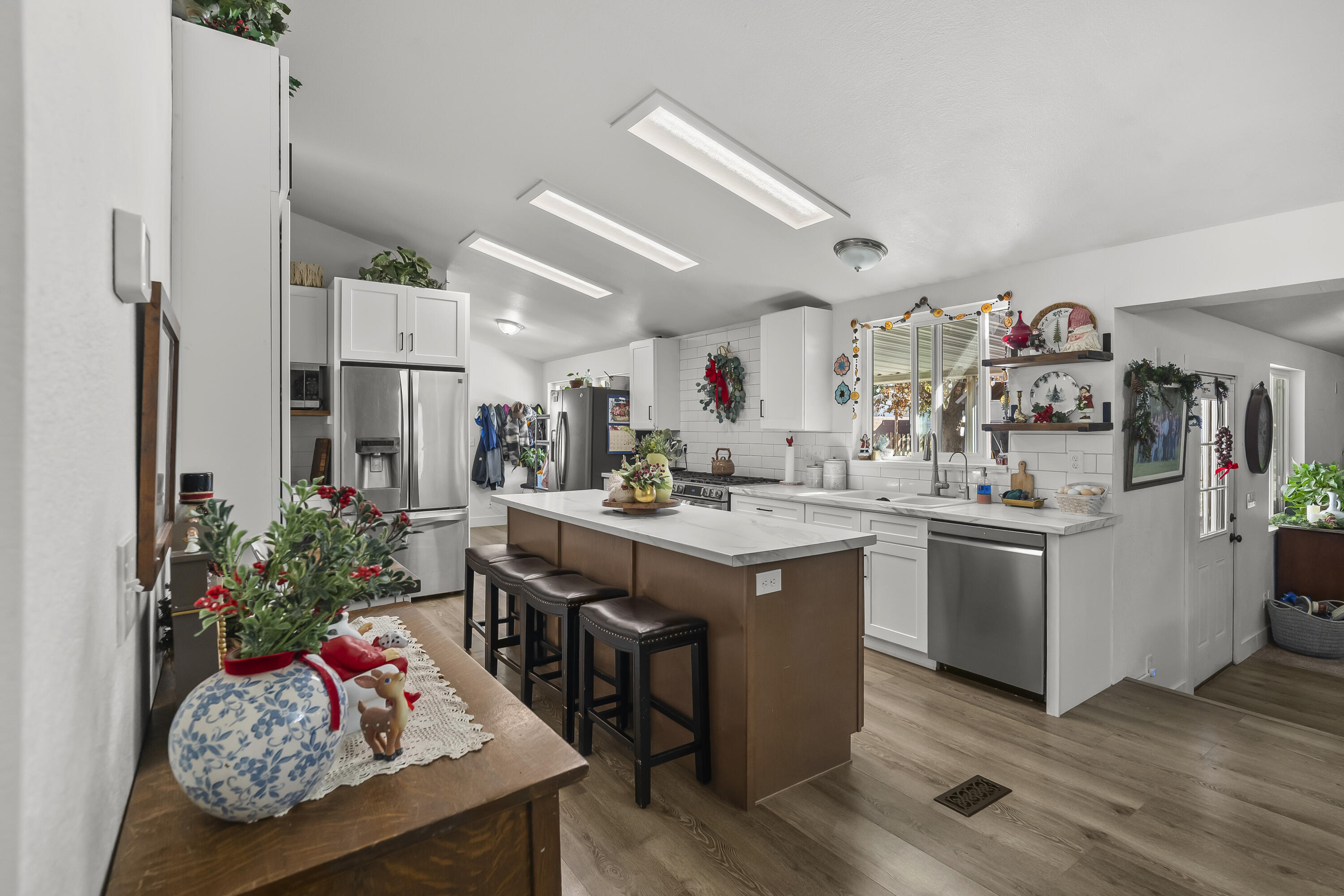 DIAMOND VALLEY ACRES - Residential