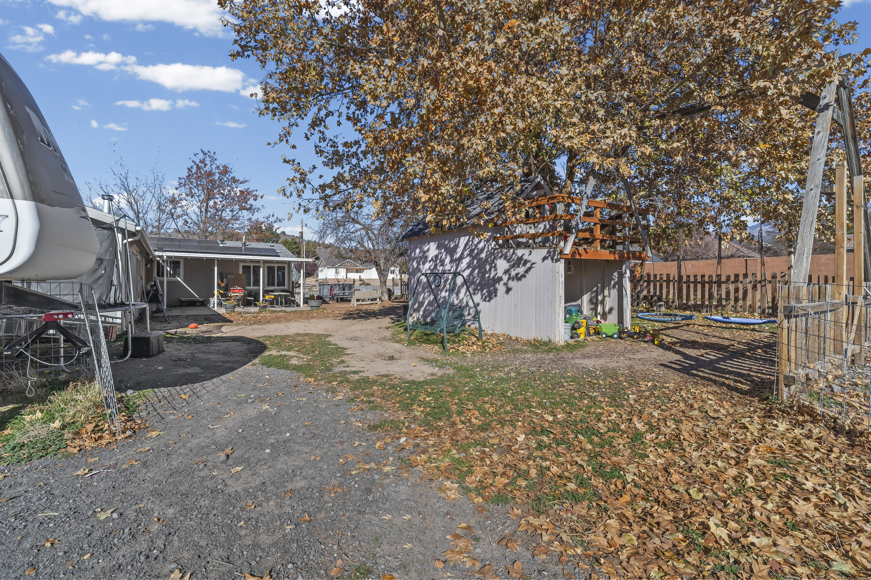 DIAMOND VALLEY ACRES - Residential