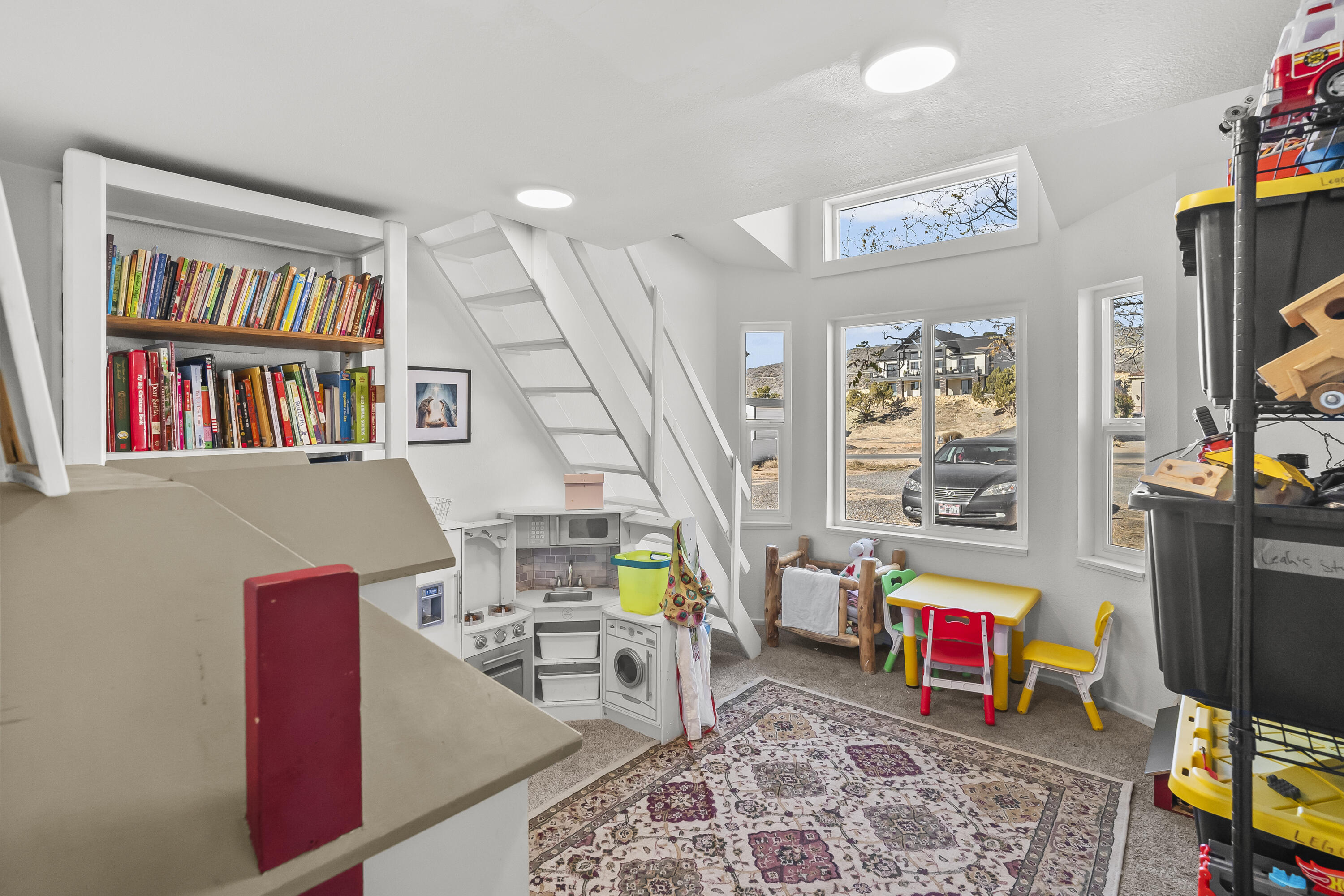 DIAMOND VALLEY ACRES - Residential