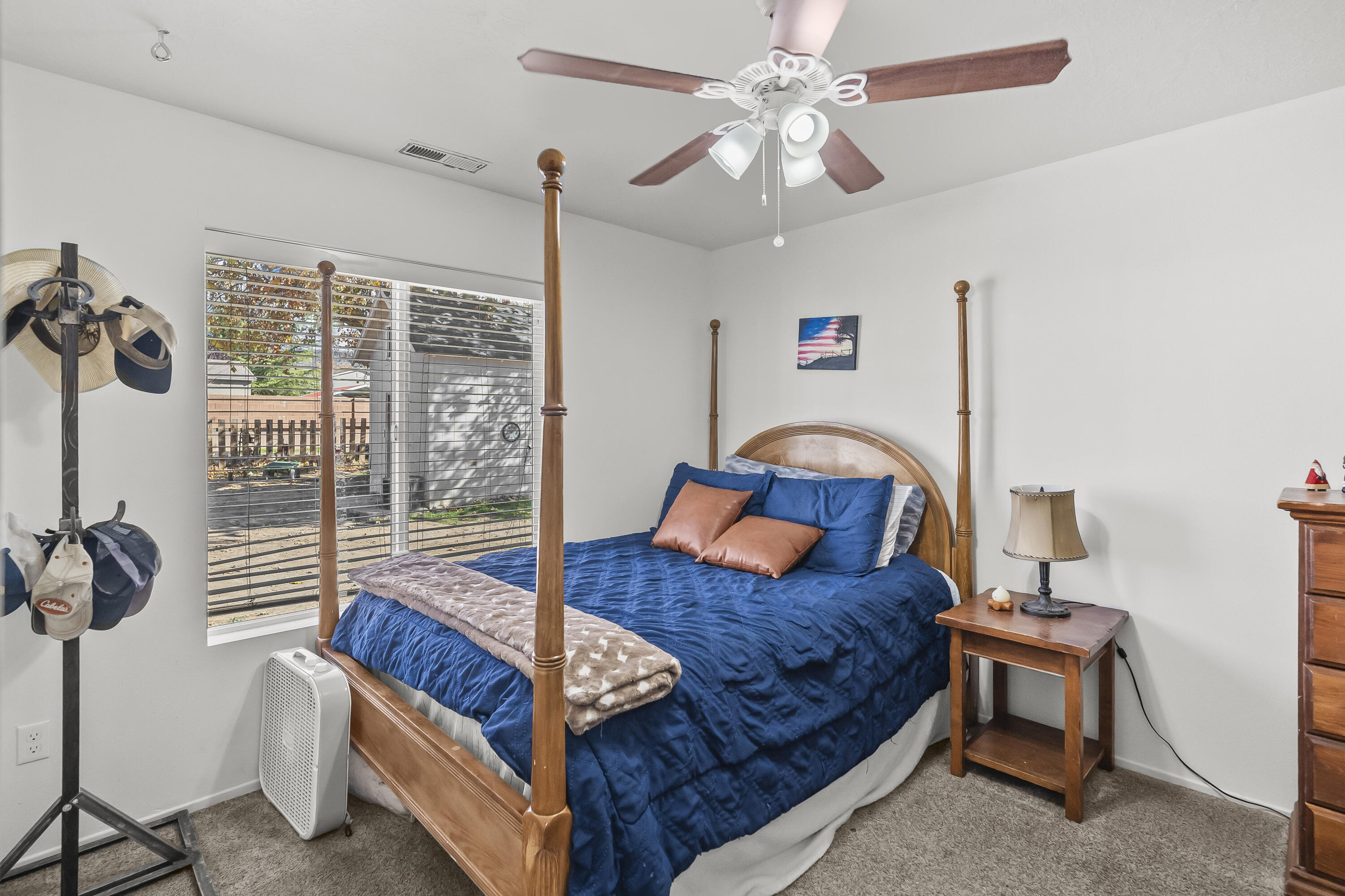 DIAMOND VALLEY ACRES - Residential