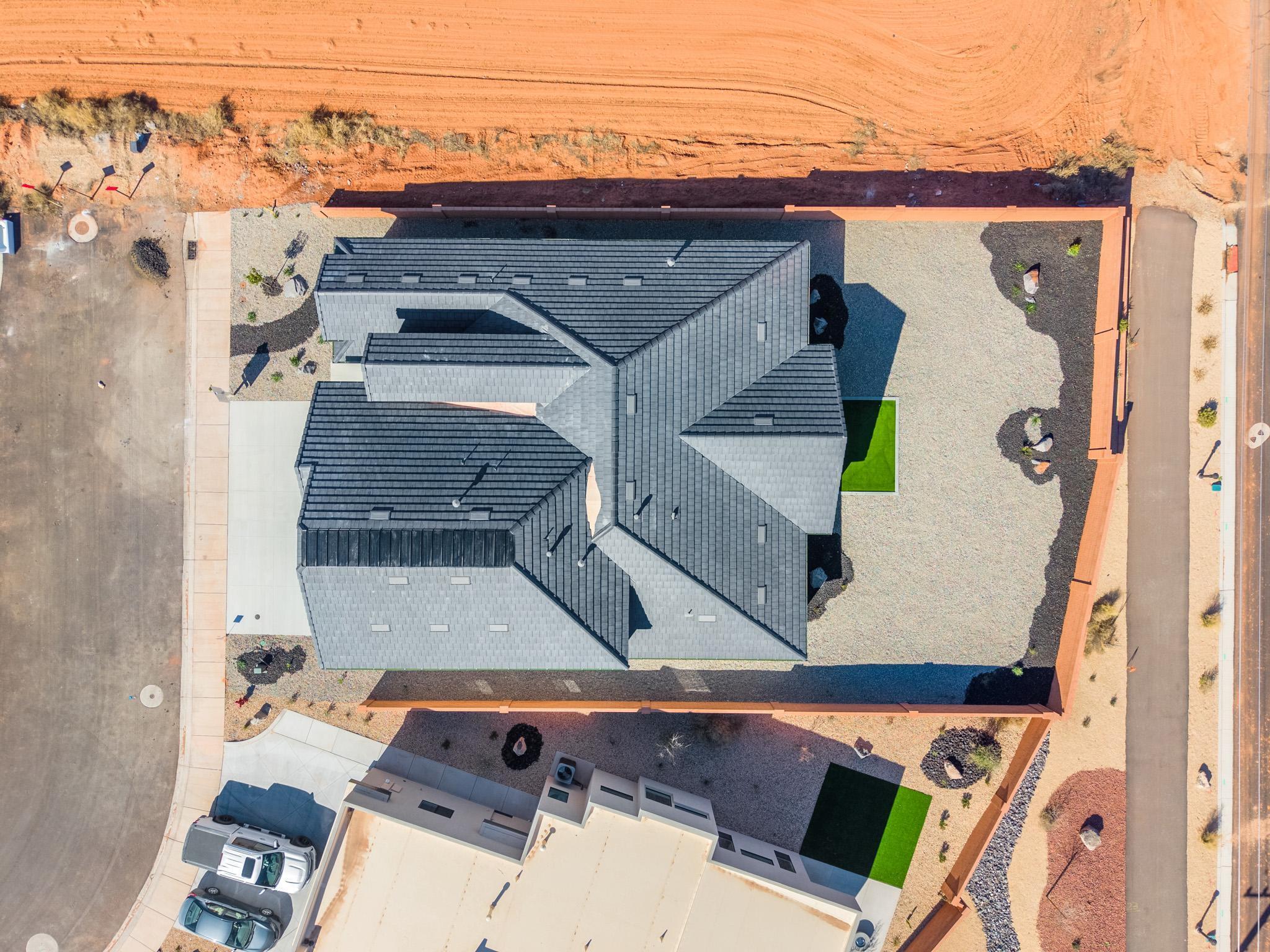 BLACK STONE - Residential