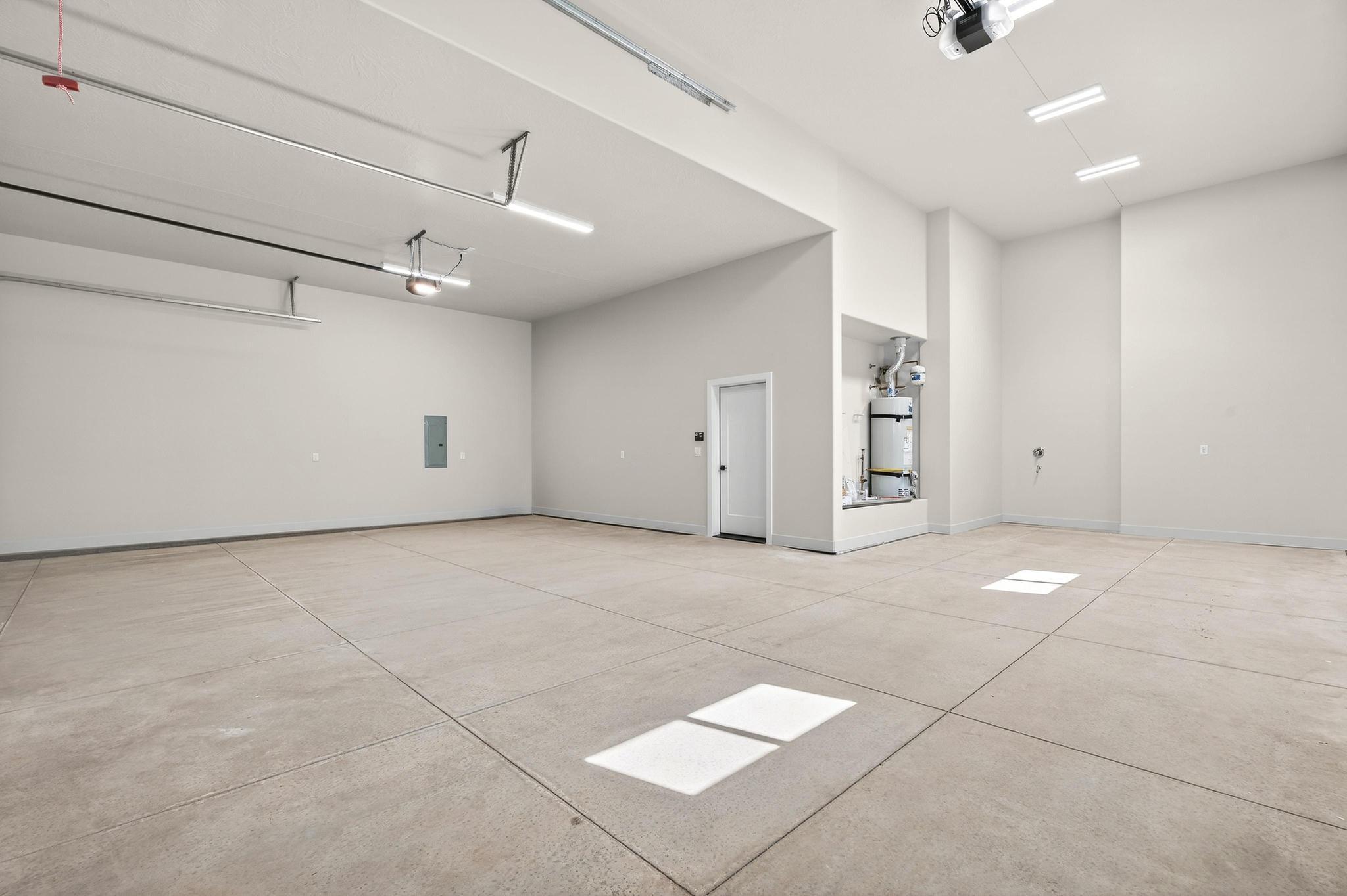 BLACK STONE - Residential