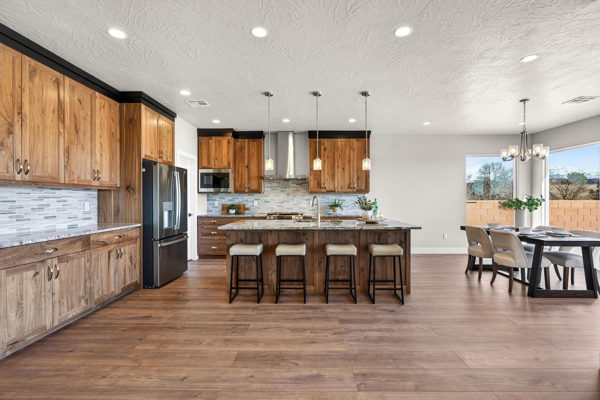 BLACK STONE - Residential