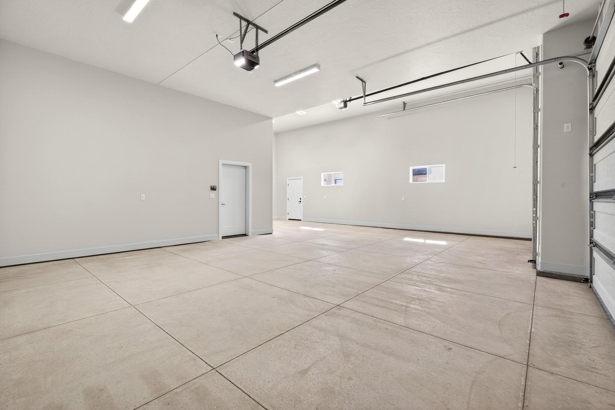 BLACK STONE - Residential