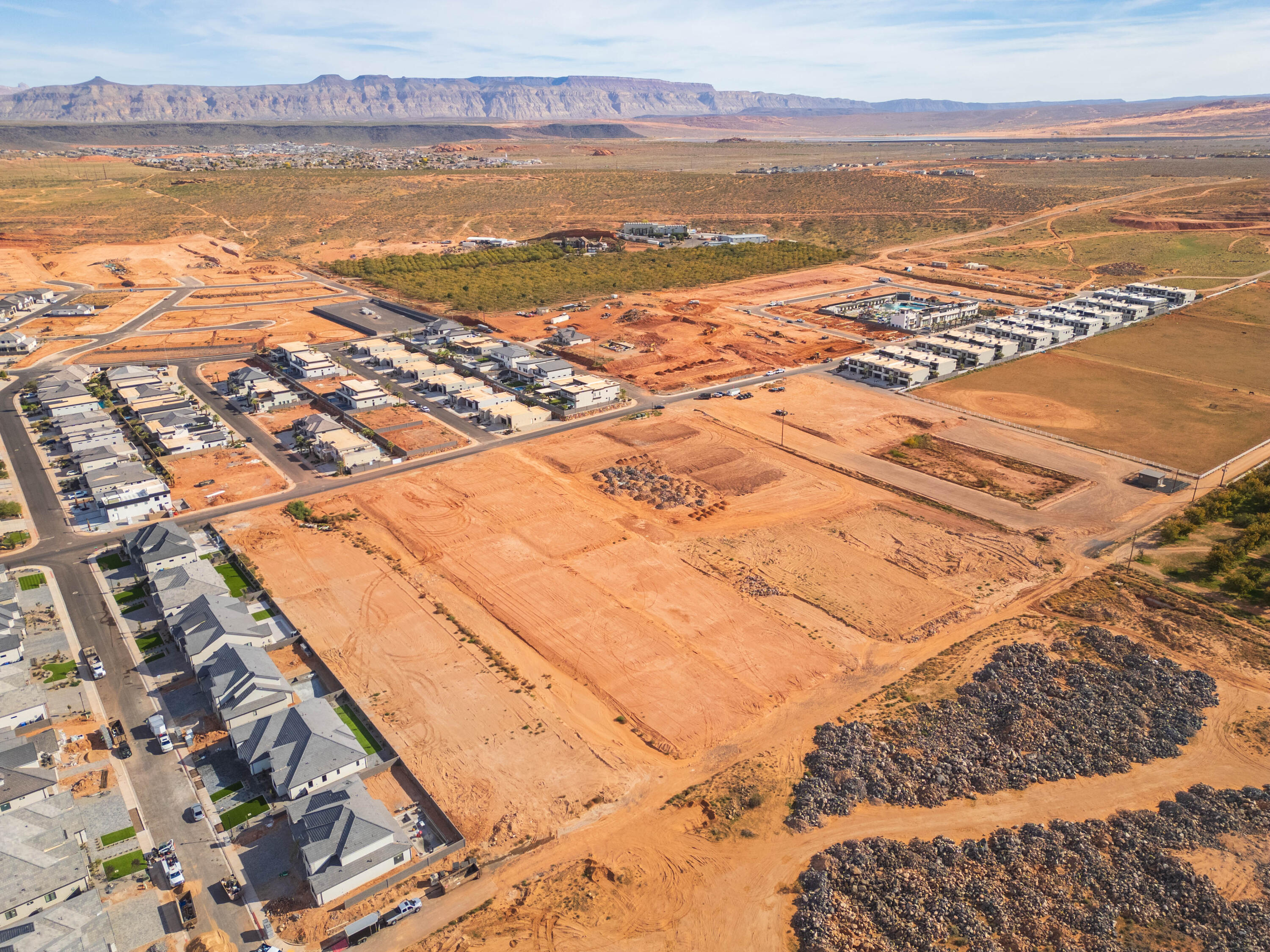 SYCAMORE VILLAGE - Land