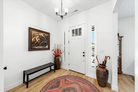 Tiny photo for 1643 E DIHEDRAL DR, Saint George, UT 84790 (MLS # 26-271305)
