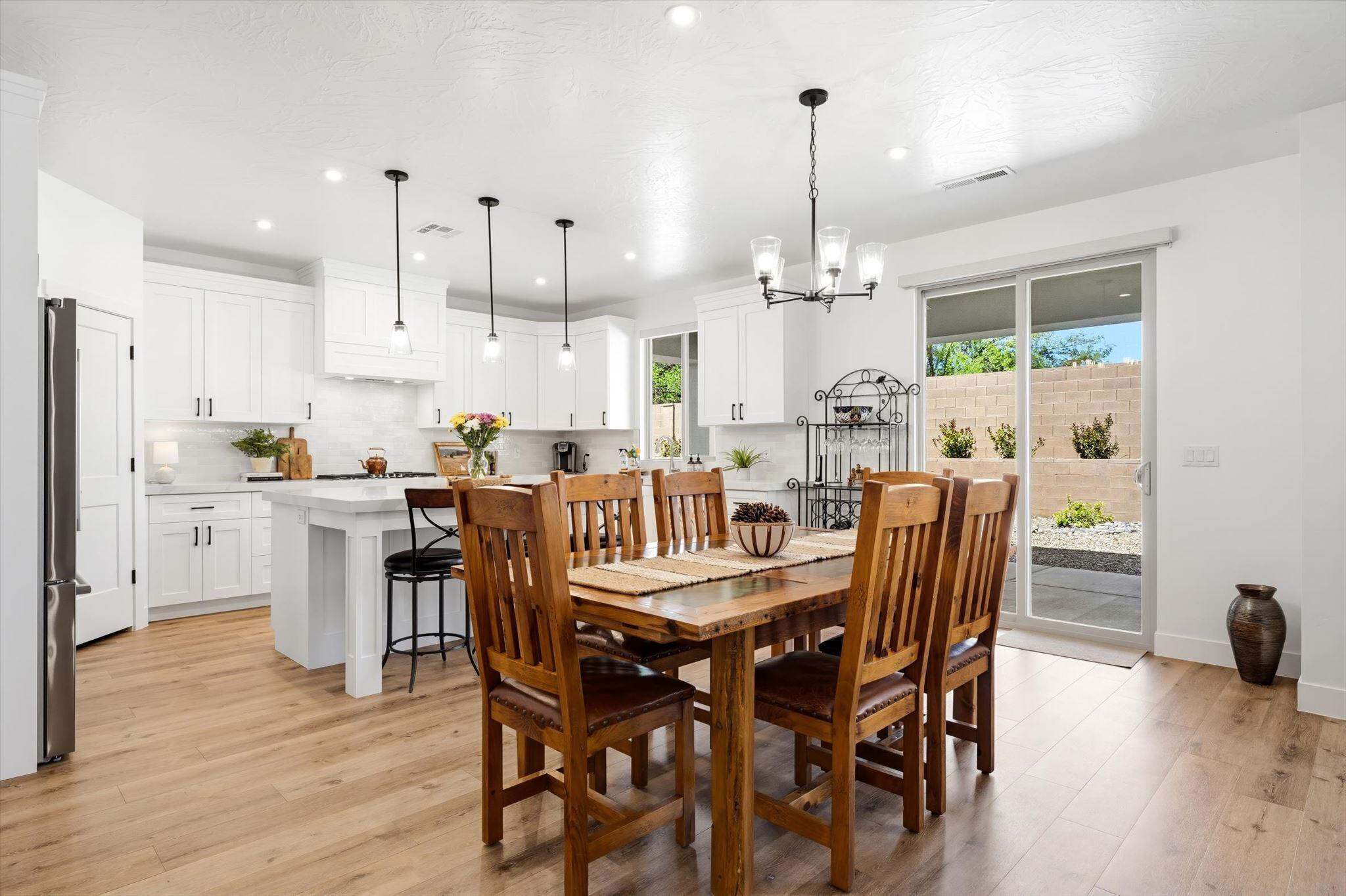 COTTAM COVE - Residential