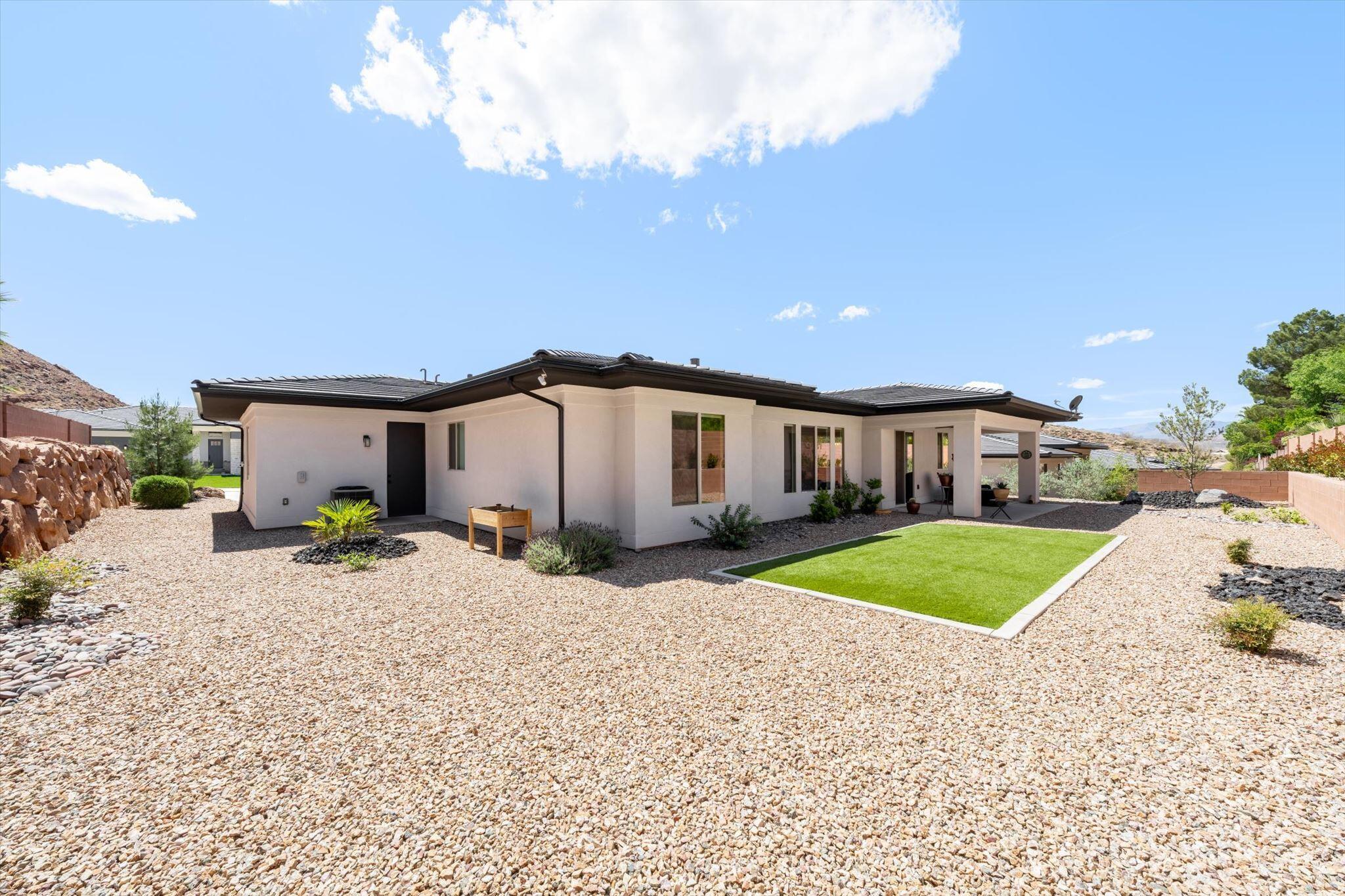 COTTAM COVE - Residential