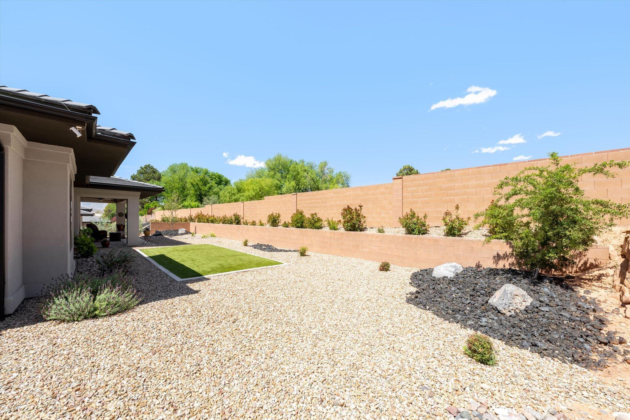 COTTAM COVE - Residential