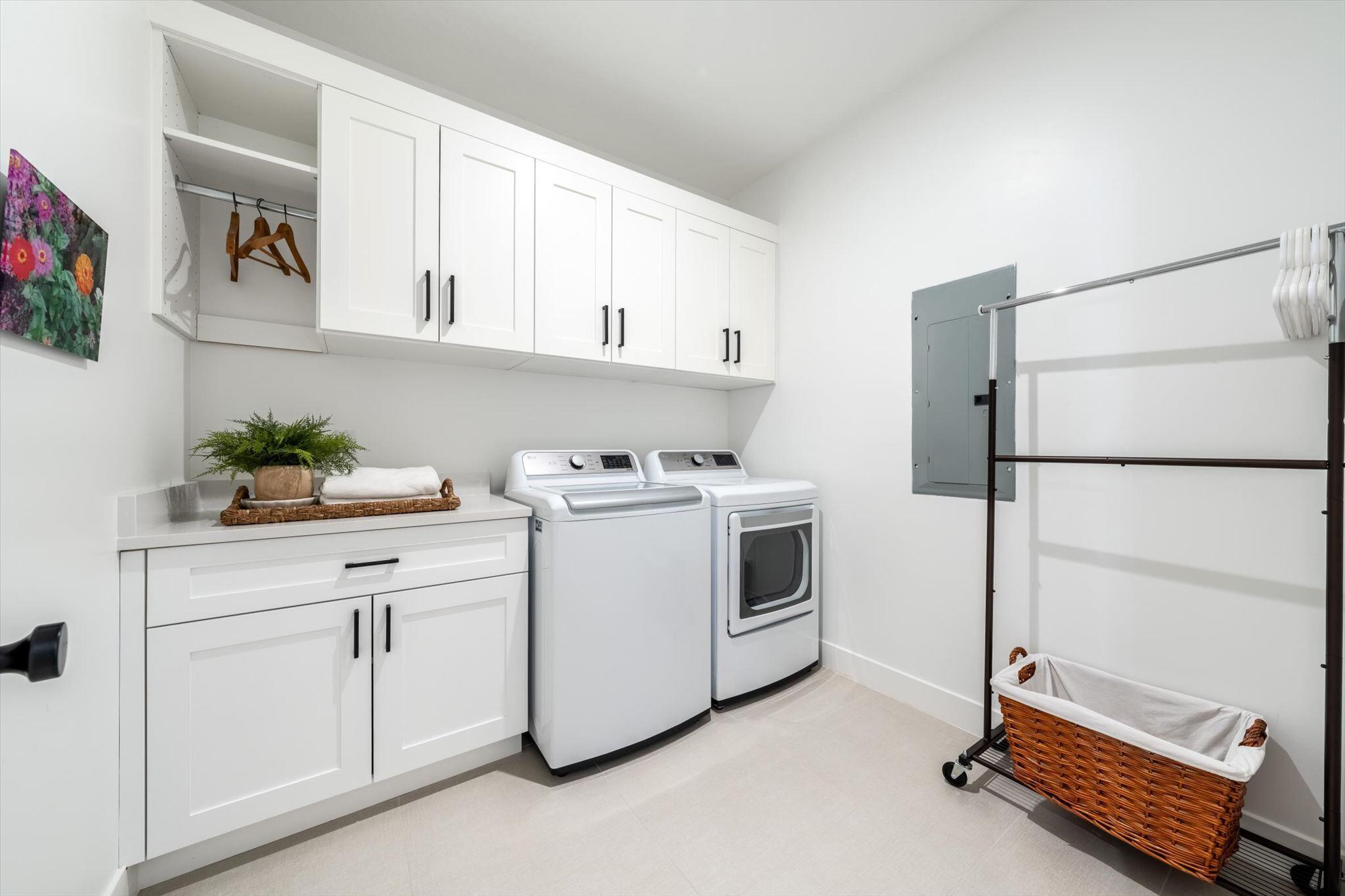 COTTAM COVE - Residential