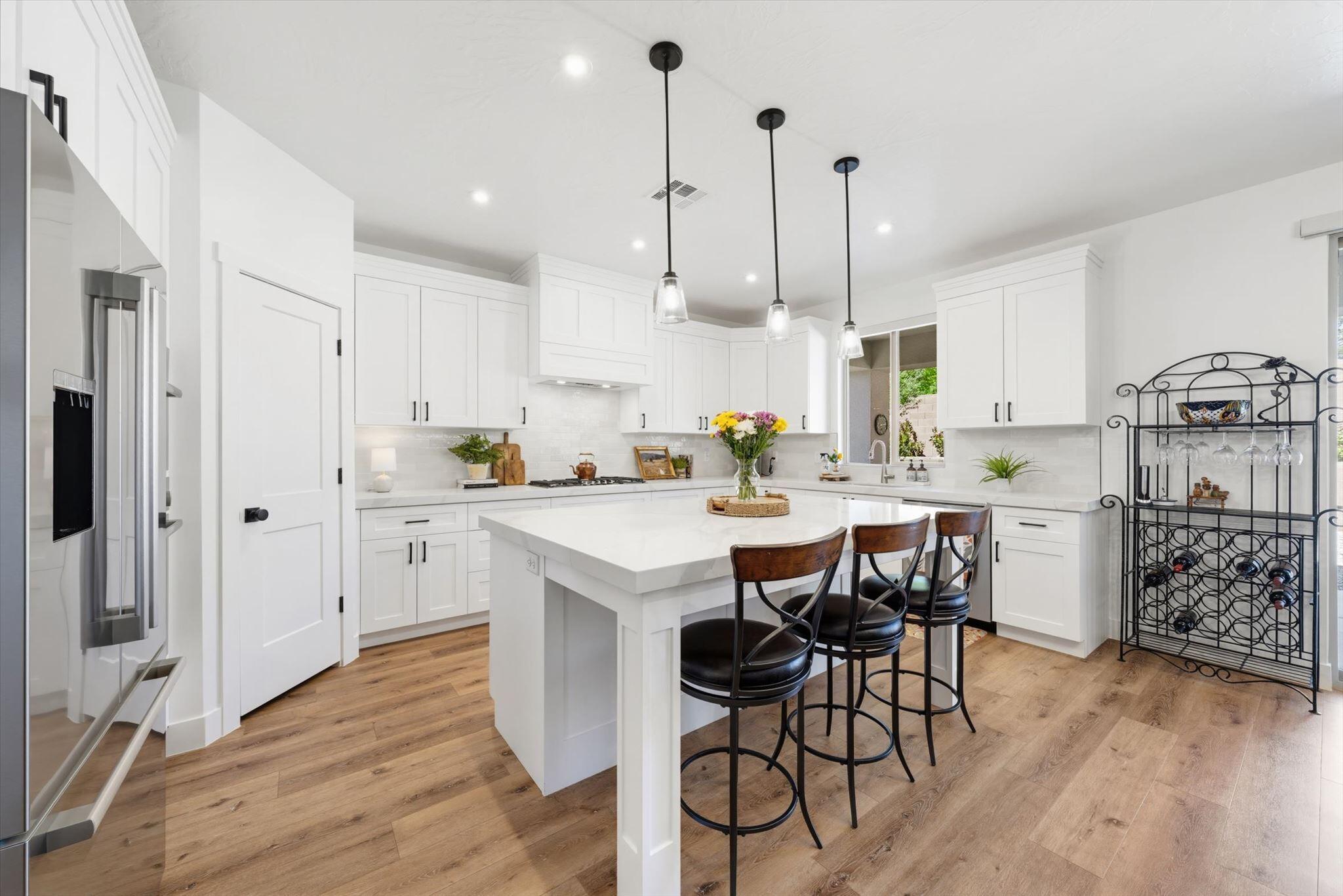 COTTAM COVE - Residential