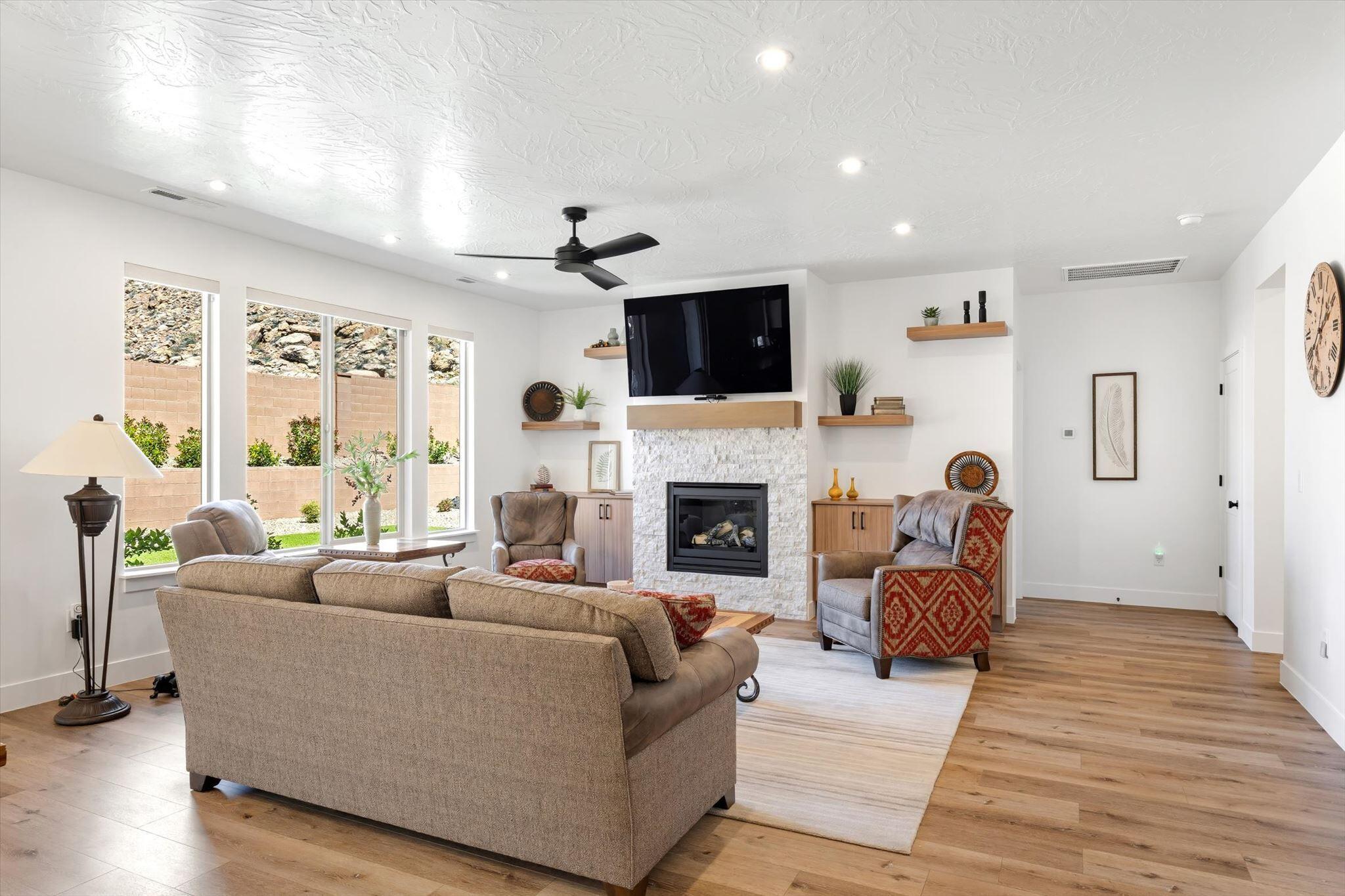 COTTAM COVE - Residential