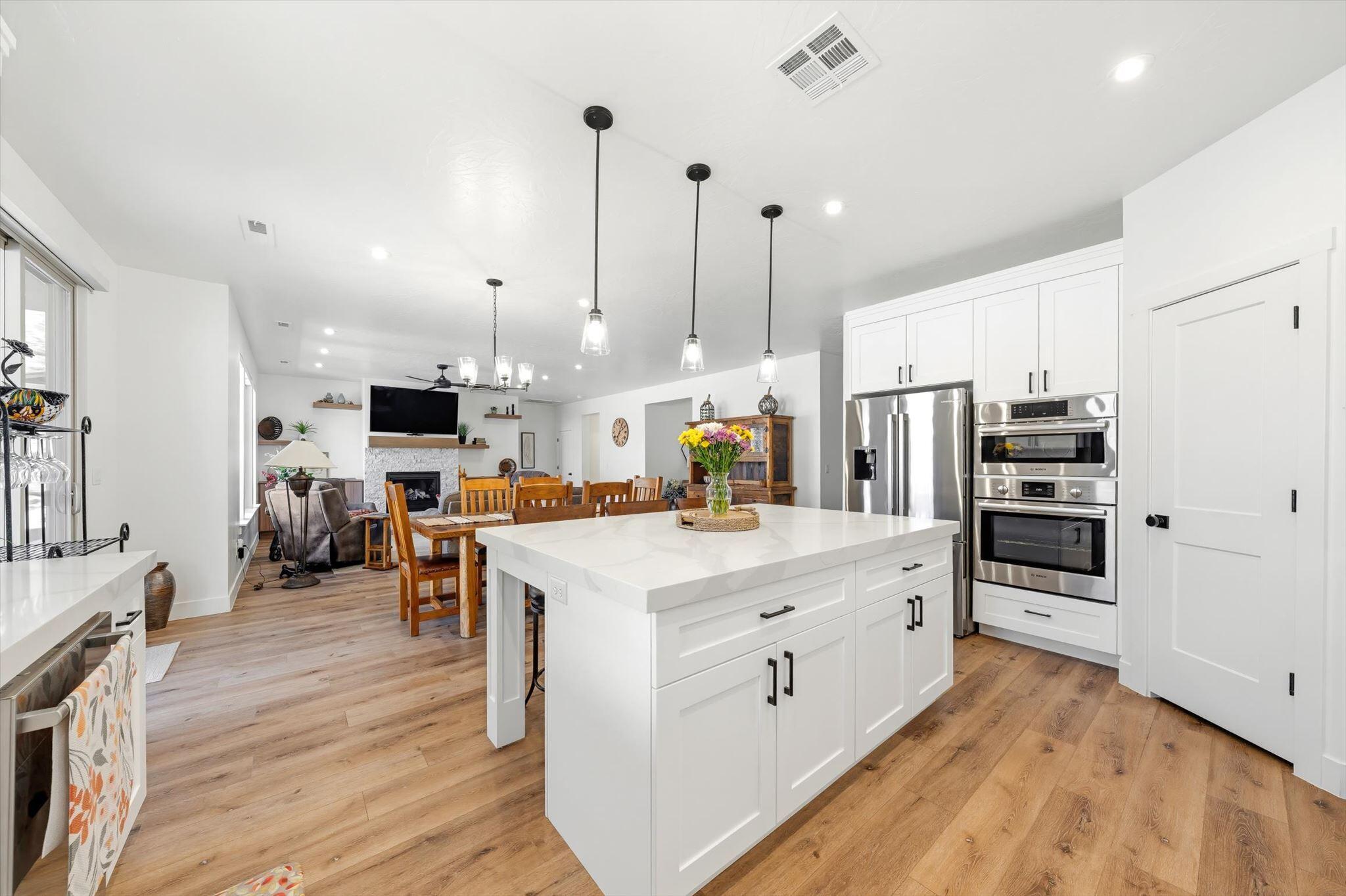 COTTAM COVE - Residential