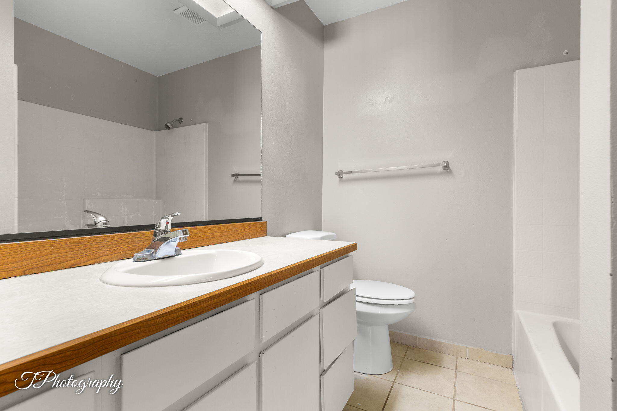 COLOR VIEW TOWNHOMES - Residential