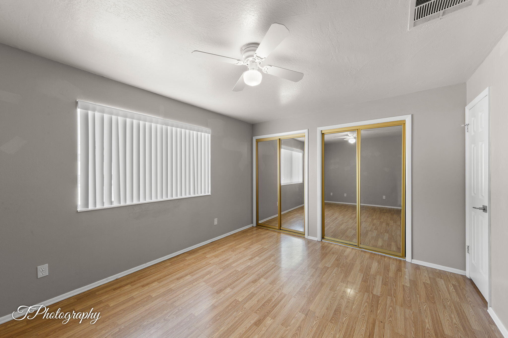 COLOR VIEW TOWNHOMES - Residential