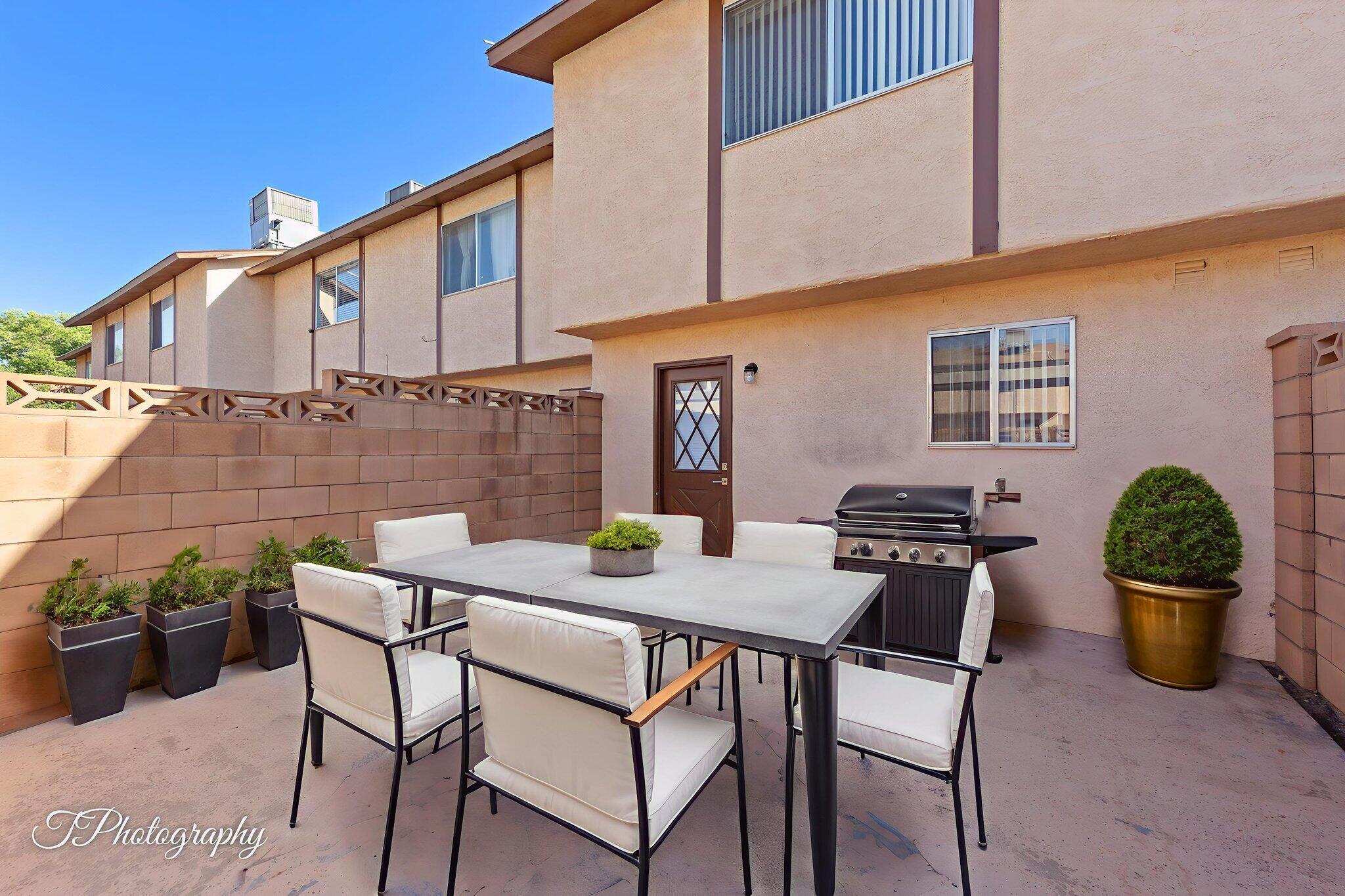 COLOR VIEW TOWNHOMES - Residential