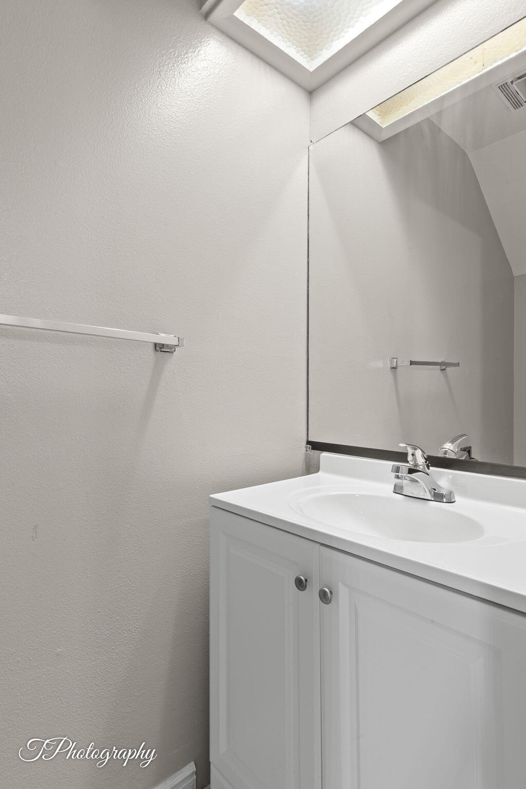 COLOR VIEW TOWNHOMES - Residential