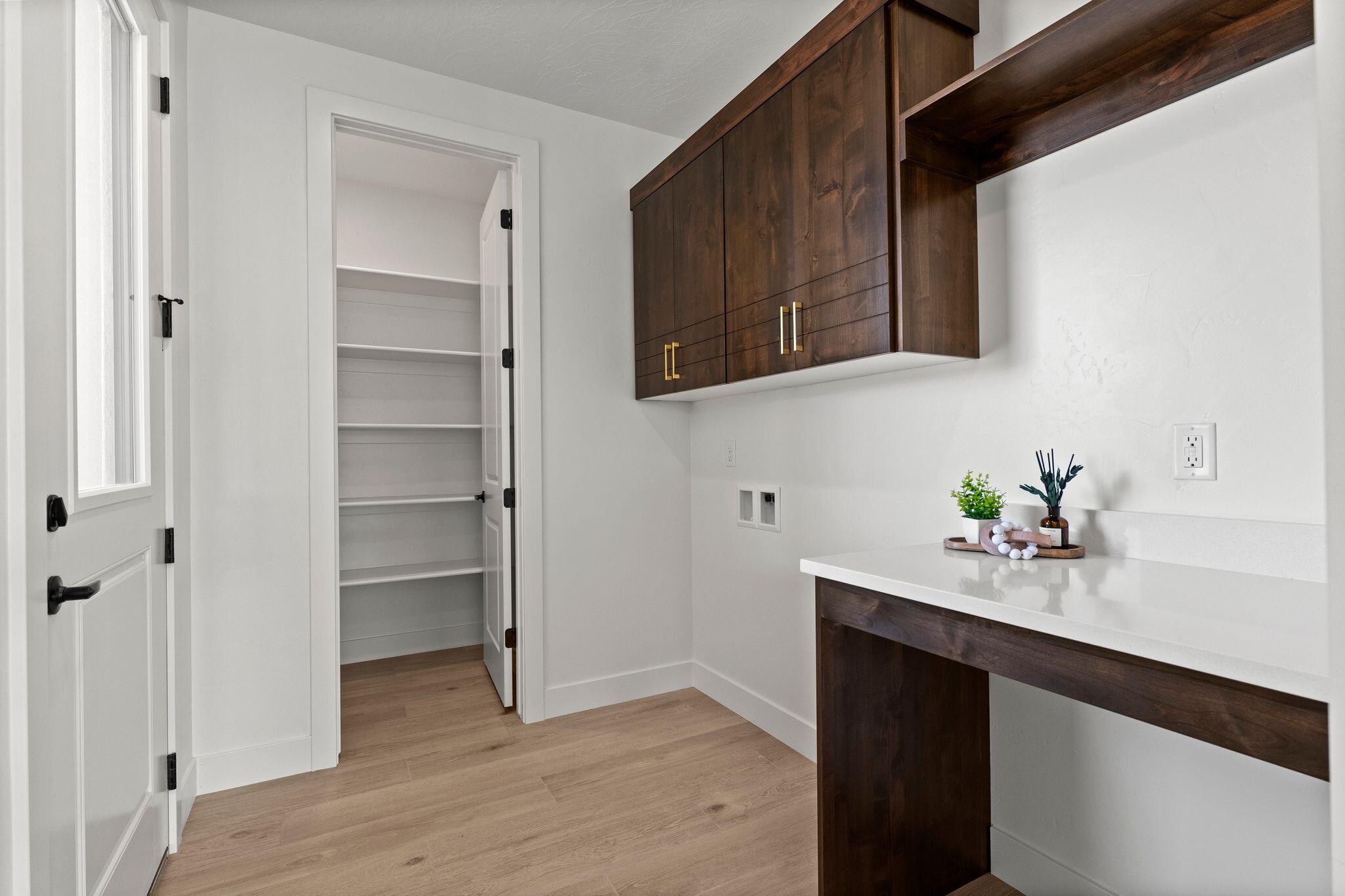 FALCON RIDGE - Residential