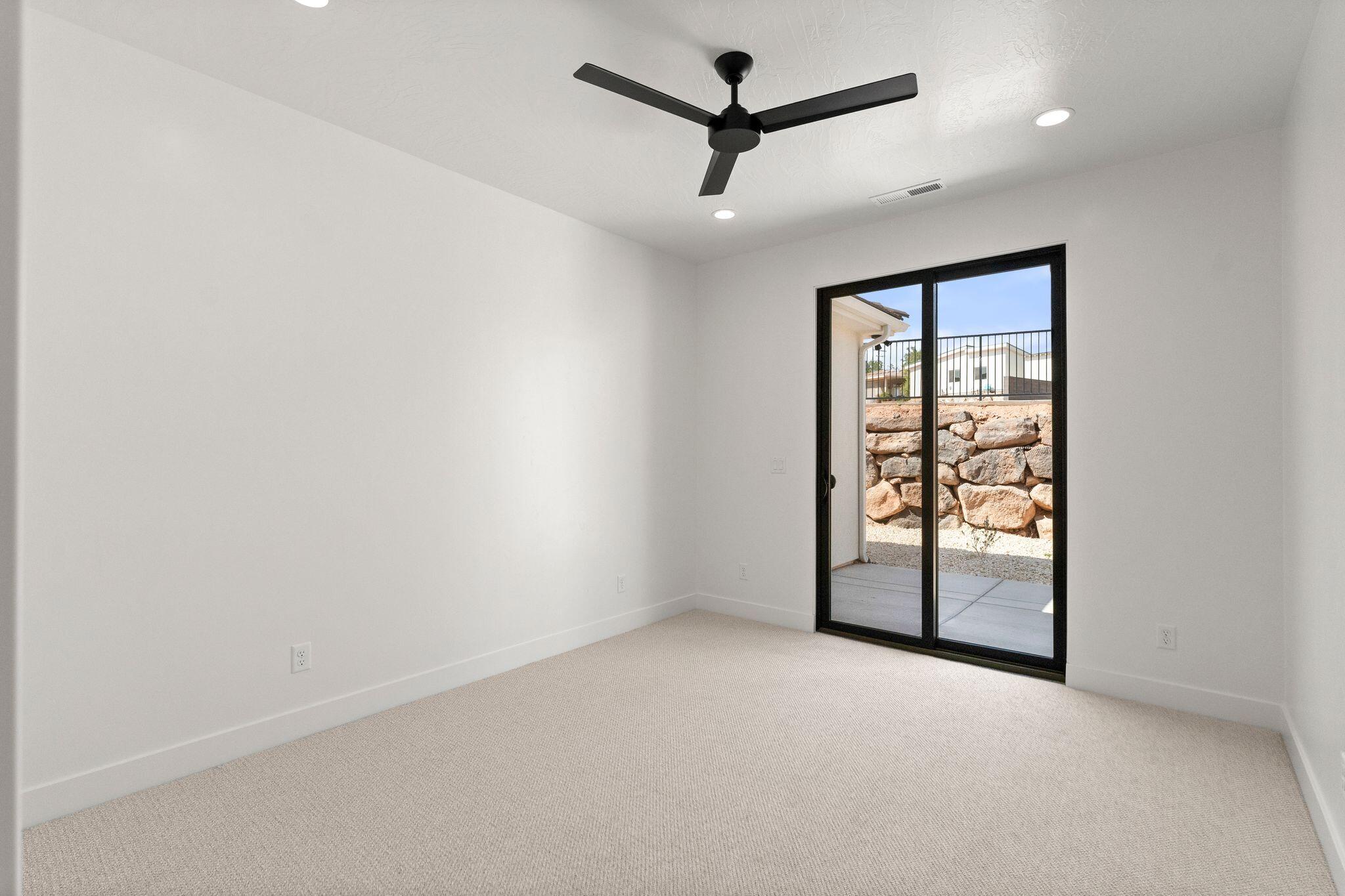 FALCON RIDGE - Residential