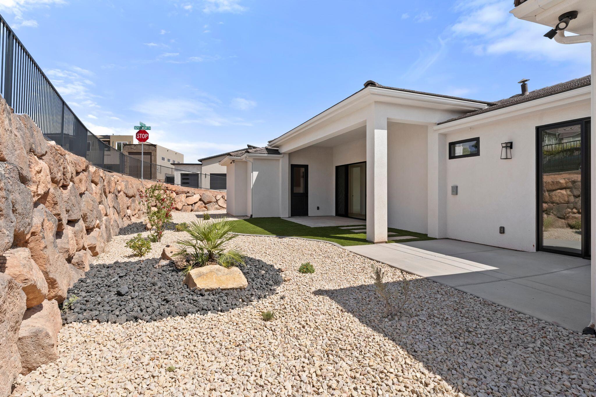 FALCON RIDGE - Residential